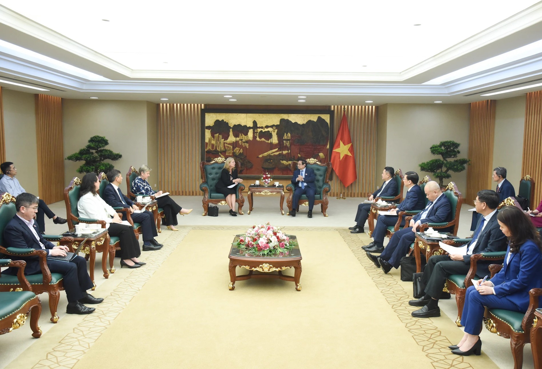 ktx-thu-tuong-tiep-giam-doc-wb-khu-vuc-6-1747294448.jpg