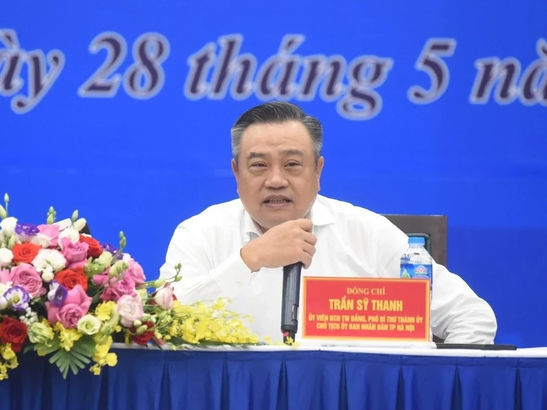 185001184407chu-tich-ha-noi-tran-sy-thanh-doi-thoai-1843-1748485286.webp