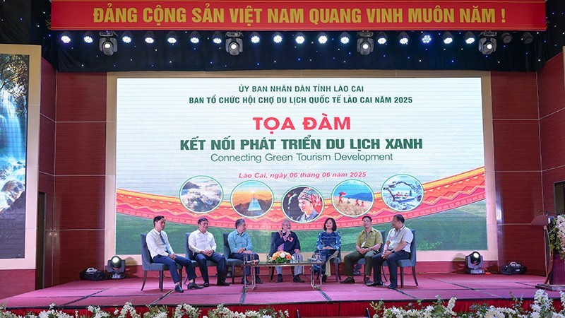 Các đại biểu trong và ngoài nước thảo luận về giải pháp kết nối Lc88.men Cá cược thể thao xanh, thúc đẩy phát triển bền vững tại các LLc88 phiên bản mới vùng biên.