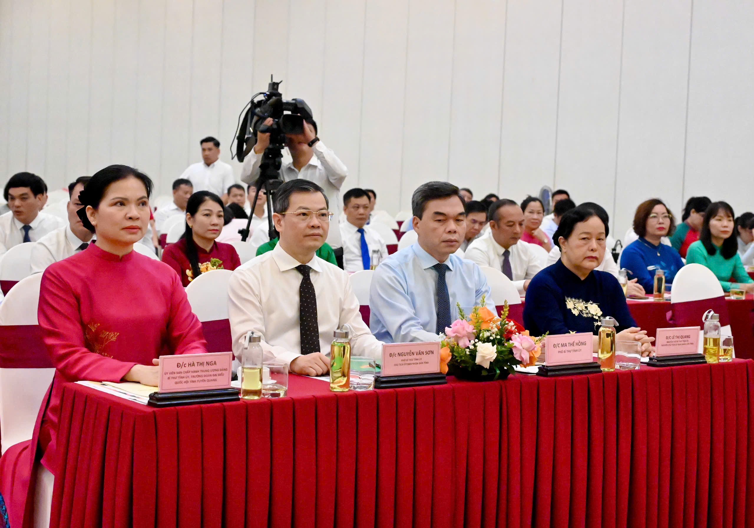 Các đại biểu dự Lễ kỷ niệm.