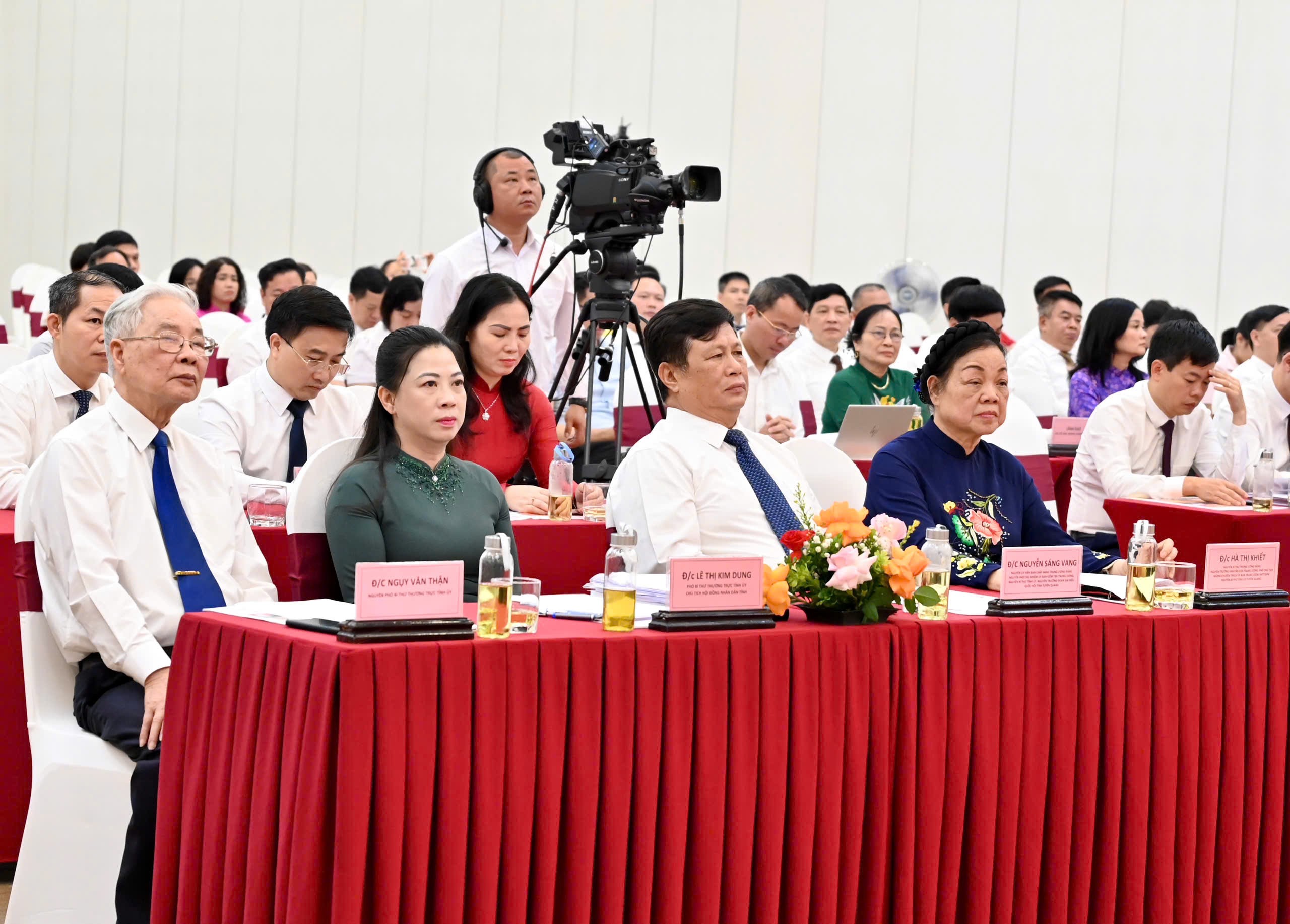 Các đại biểu dự Lễ kỷ niệm.