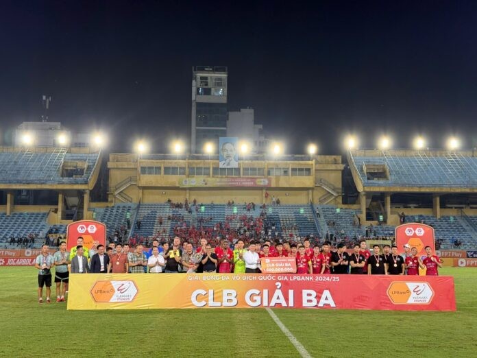 CLB Công An Hà Nội xếp hạng Ba giải Vô địch quốc gia V.League 1 2024-2025