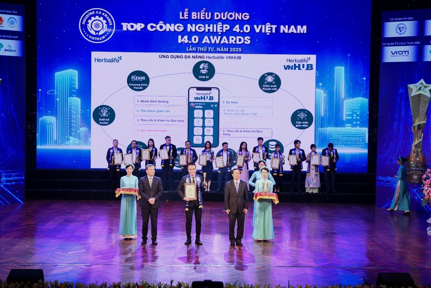 anh1hlf-1750829520.jpg
