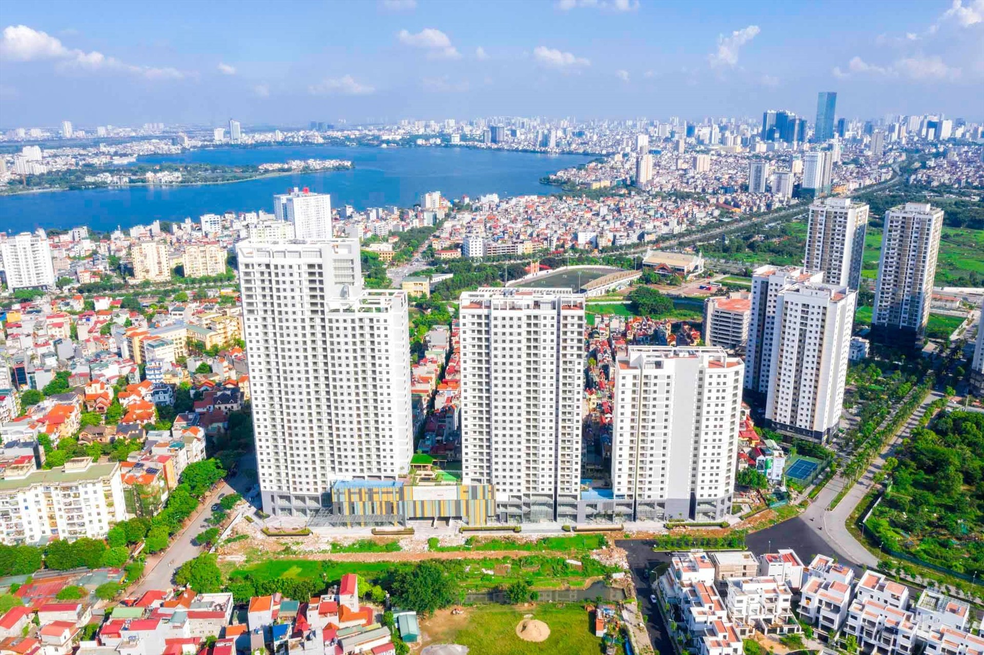 Sở Xây dựng đề xuất UBND TP.HCM giao đơn vị chức năng triển khai giai đoạn một của kế hoạch cắt giảm thủ tục cấp giấy phép xây dựng đối với nhà ở riêng lẻ nằm trong các khu vực có quy hoạch chi tiết tỷ lệ 1/500. 