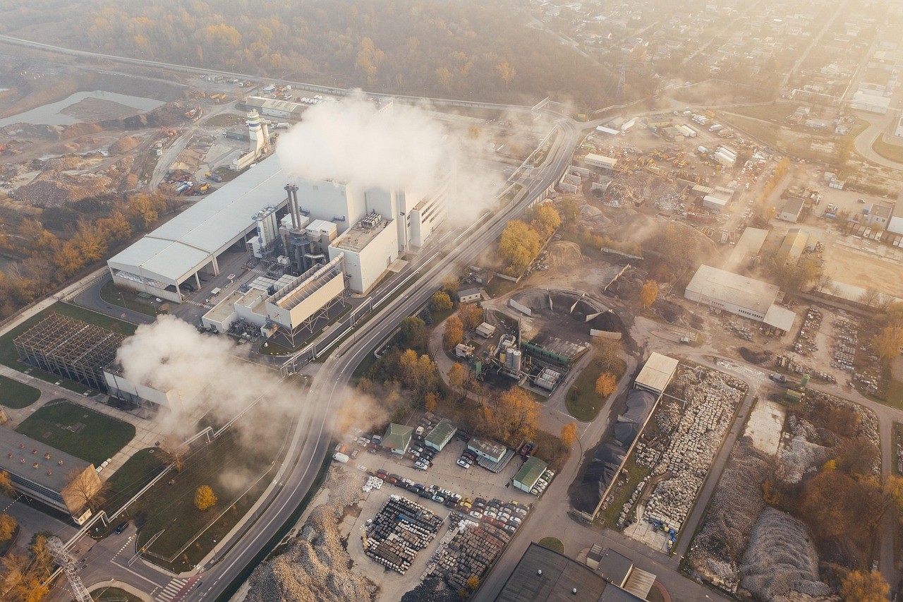 Vinamilk còn tham gia vào Sáng kiến Net Zero của Liên Hợp Quốc, với mục tiêu trung hòa carbon vào năm 2050.