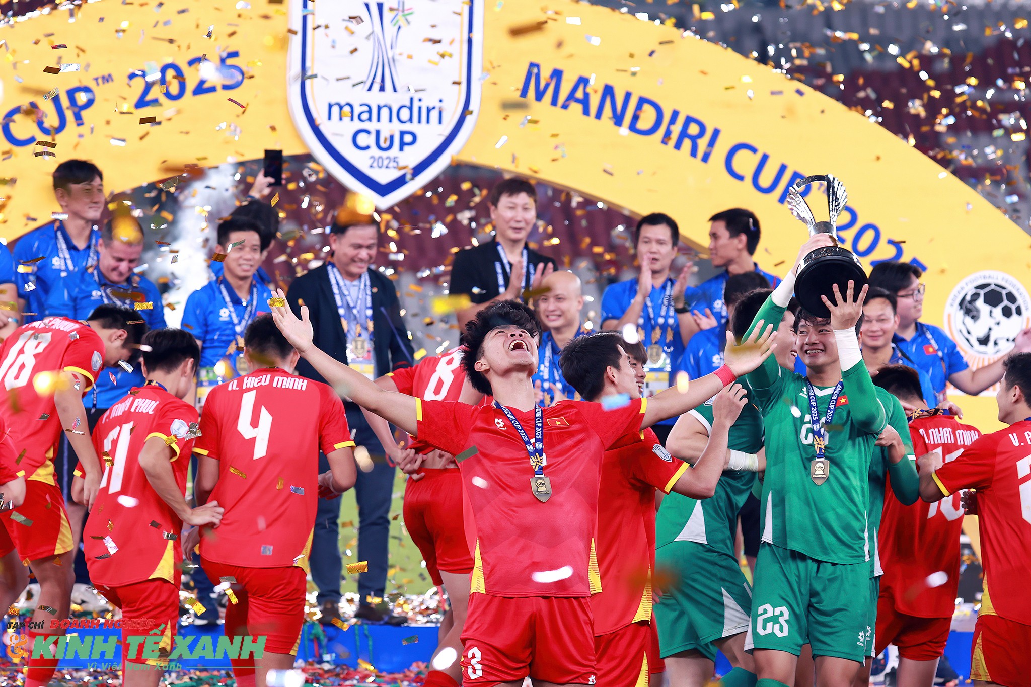 Đội tuyển U23 Việt Nam lập kỷ lục 3 lần liên tiếp đoạt cúp vô địch Đông Nam Á