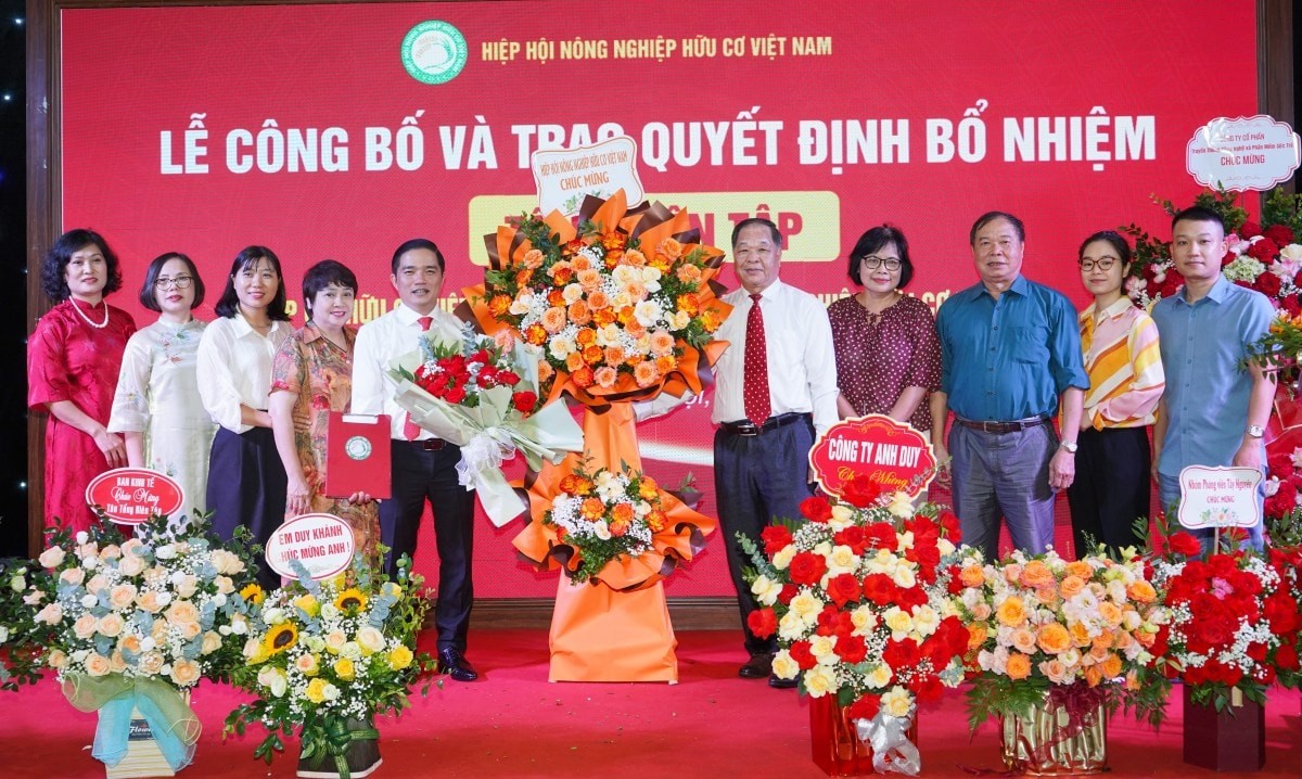 hiep-hoi-nong-nghiep-huu-co-viet-nam-chuc-mung-tan-tong-bien-tap-do-ngoc-thi-1755973044.jpg