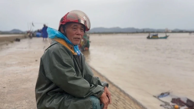 tau-thuyen-hu-hong-5-1756201620.webp