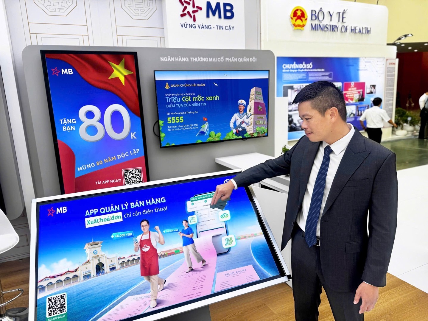 a80-mbbank-1-1756374584.jpg
