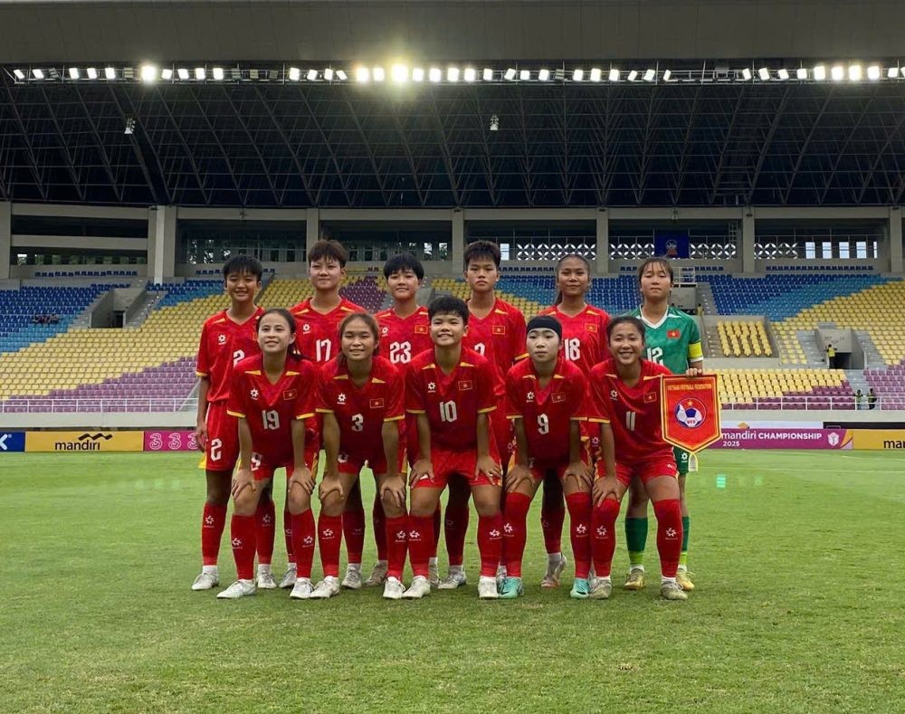 Đội hình ra sân của đội tuyển U16 nữ Việt Nam trận gặp U16 nữ Thái Lan