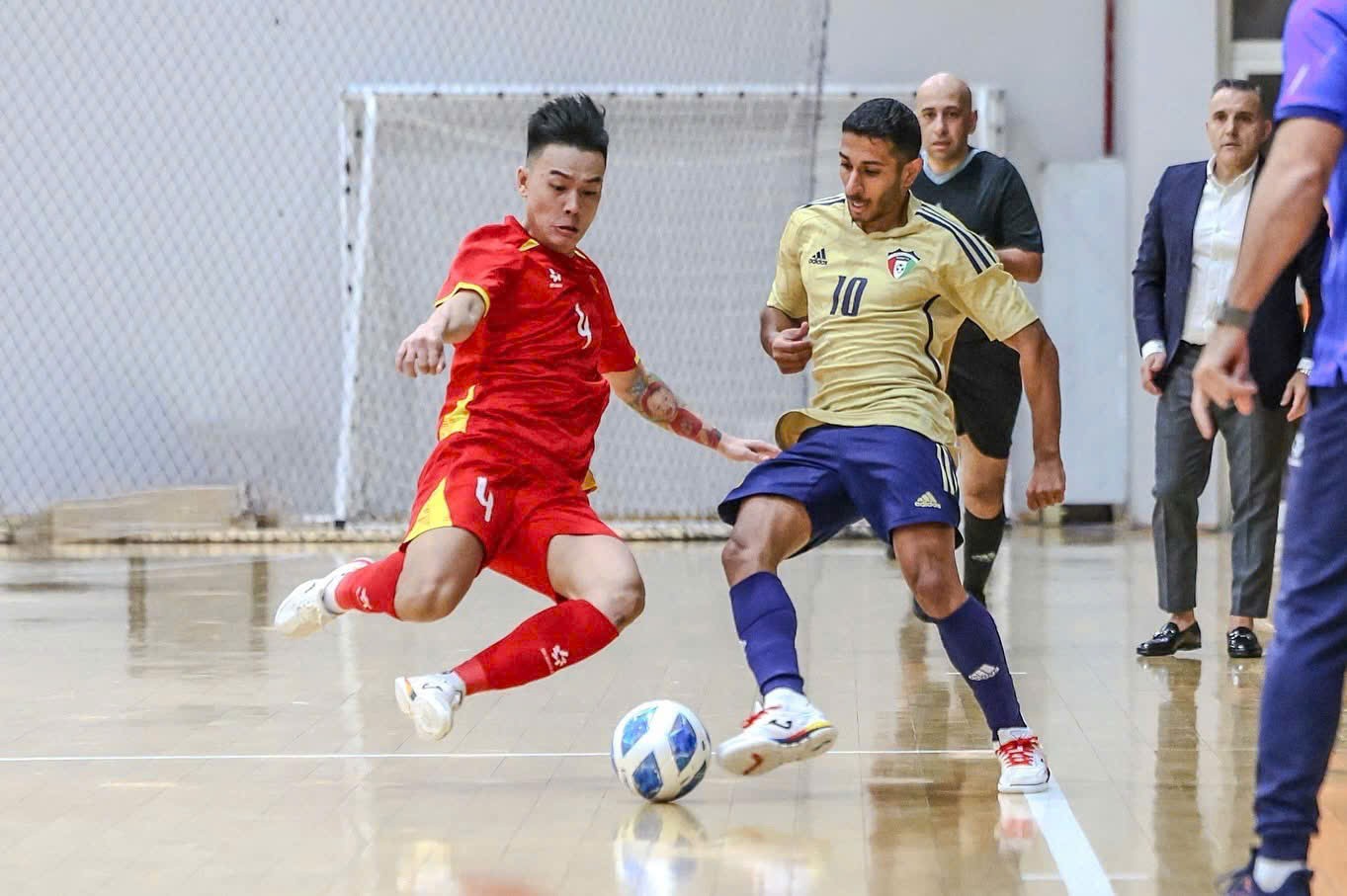 Đội tuyển Futsal Việt Nam giành chiến thắng đầu tay trong chuyến tập huấn tại Kuwait
