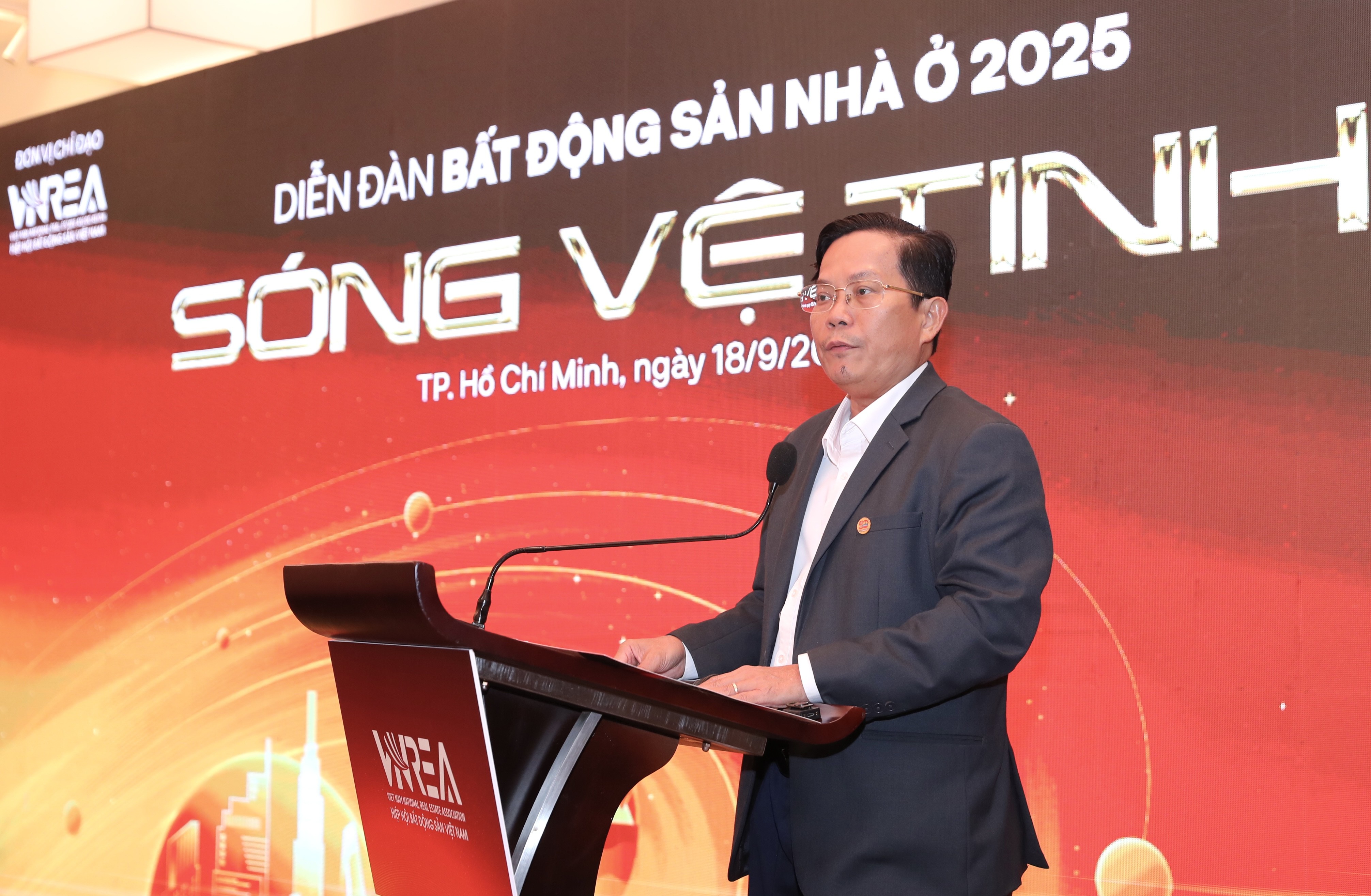 TS. Tô Đình Tuân - Tổng Biên tập Báo Người Lc888 Thể Thao Link Mới