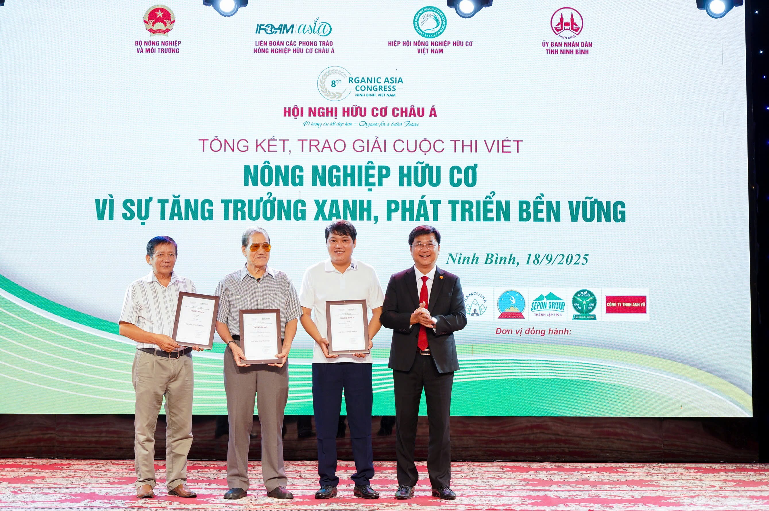 doanh-nghiep-kinh-te-xanh-3-1758245190.jpg