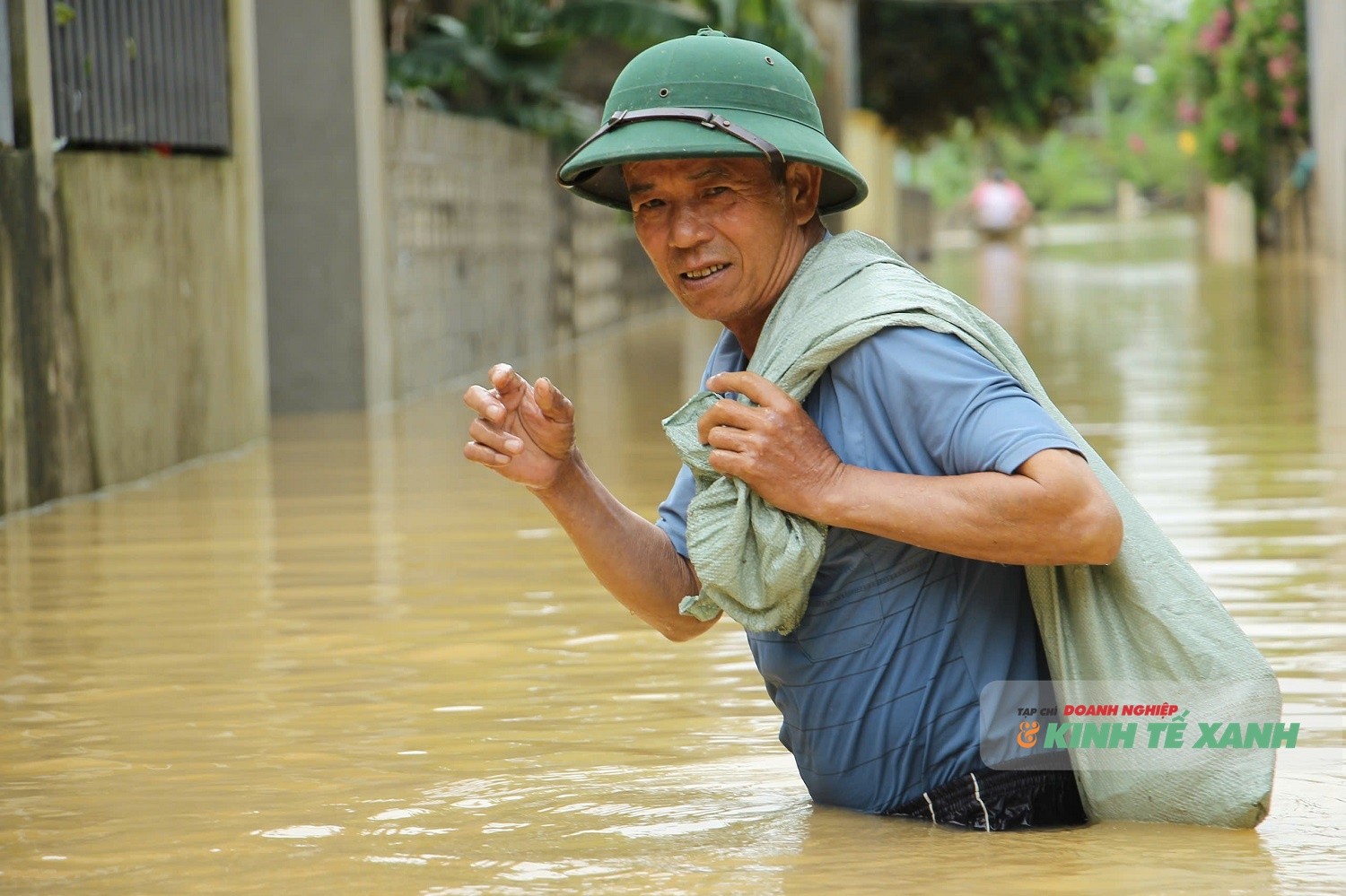 ngap-lut-nong-cong-2-1759231269.jpg