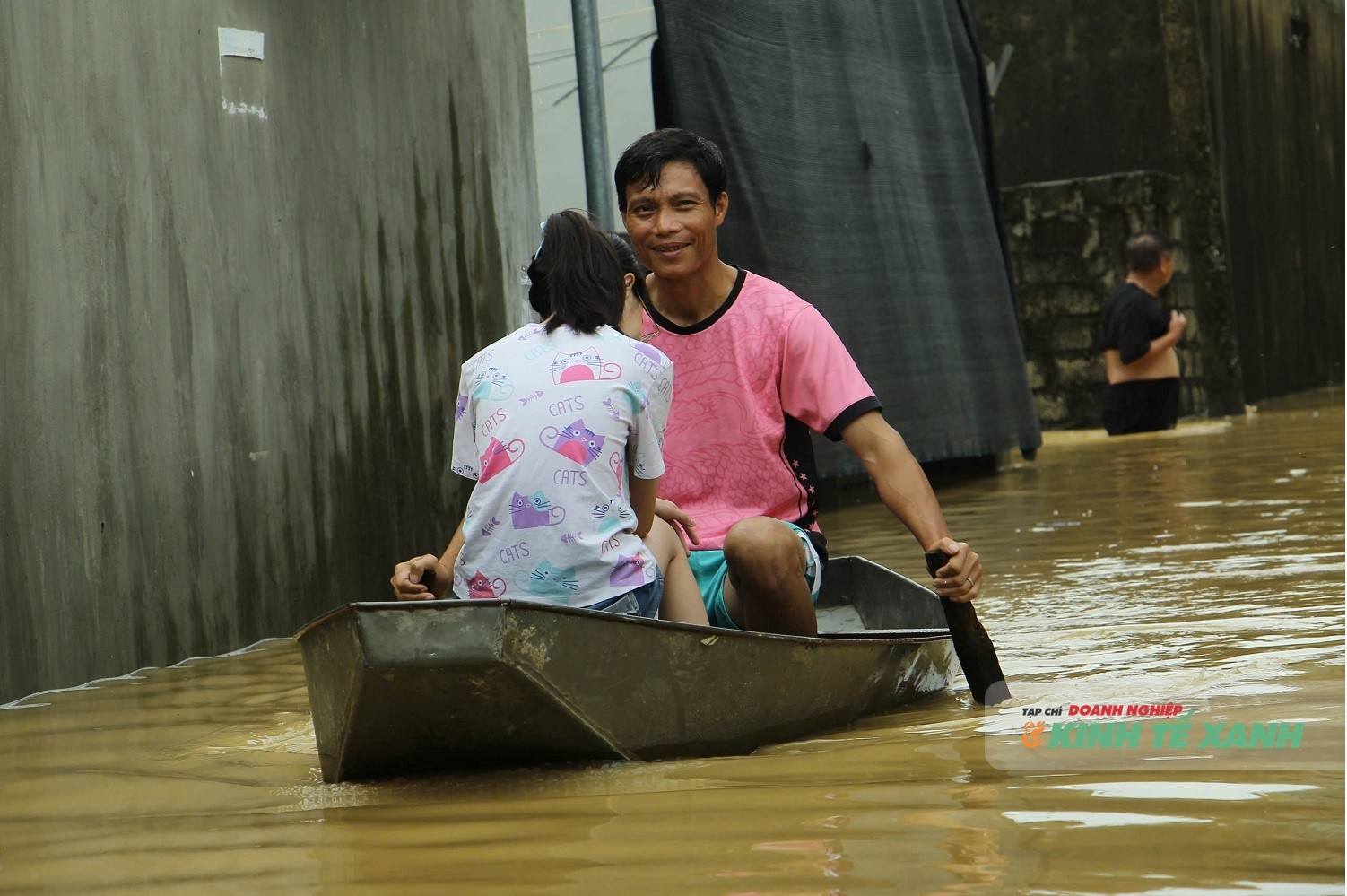ngap-lut-nong-cong-4-1759231270.jpg