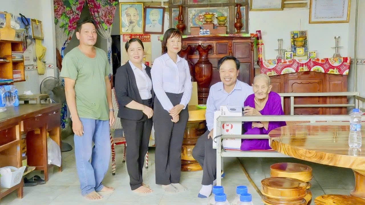 DTE lan tỏa nghĩa tình qua chương trình “Sen Hồng tri ân – Nghĩa tình Đồng Tháp”