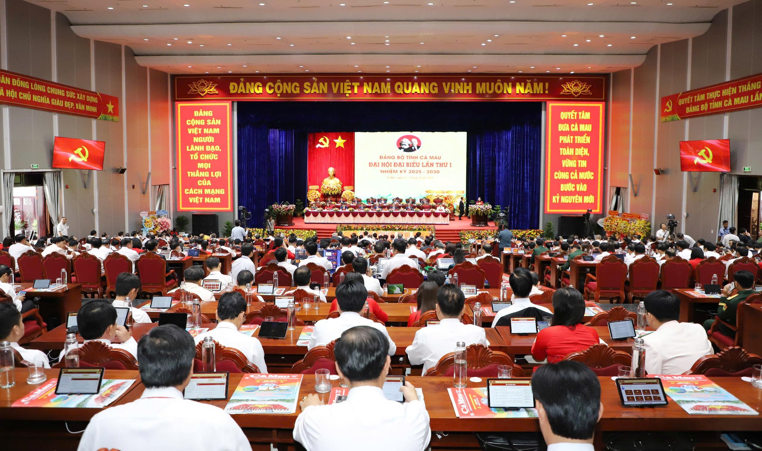 Cà Mau bước vào kỷ nguyên mới: Đại hội lần thứ I khẳng định tầm nhìn phát triển xanh, hiện đại, bền vững