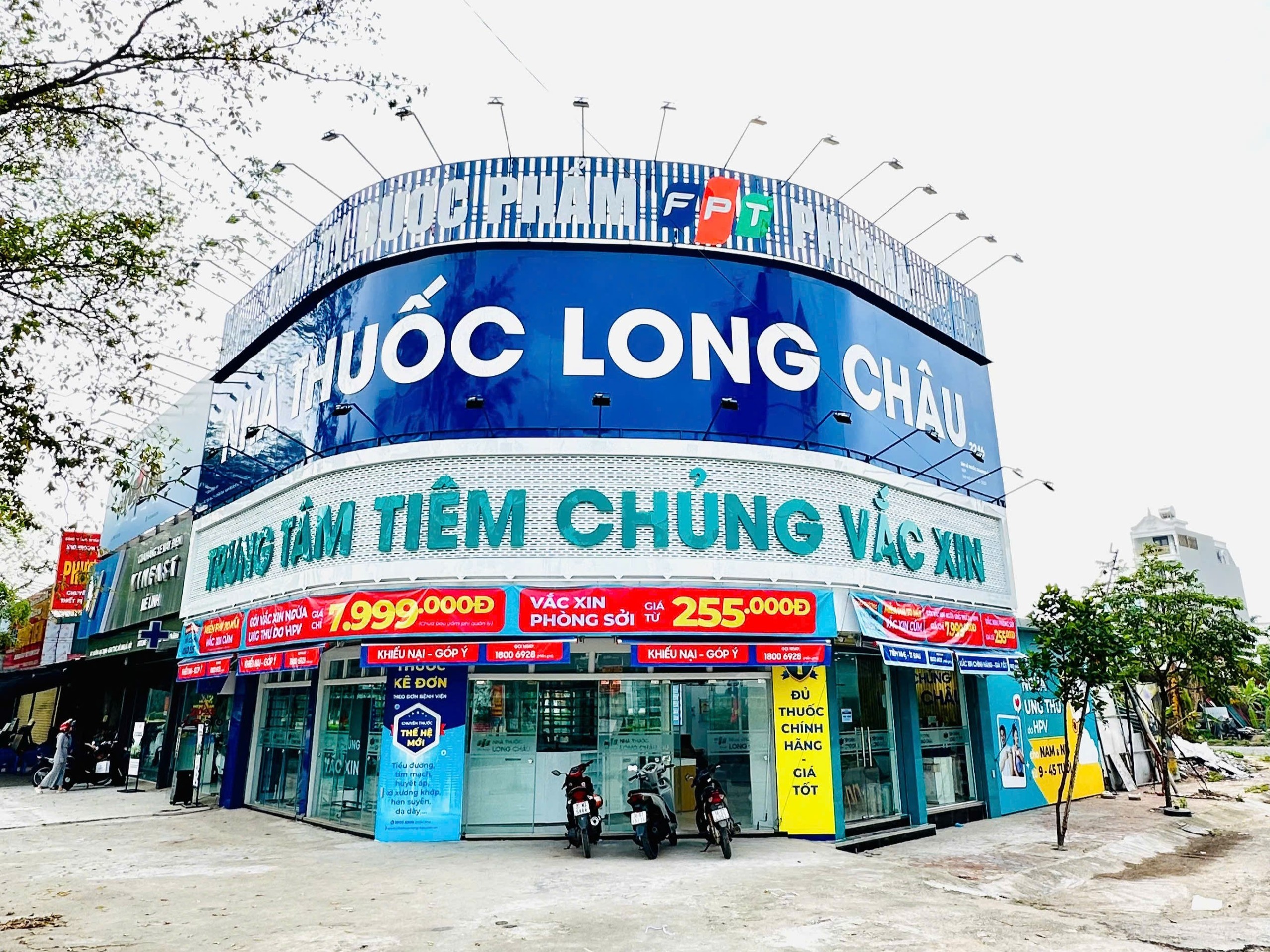 tiem-chung-long-chau-1761115607.jpg
