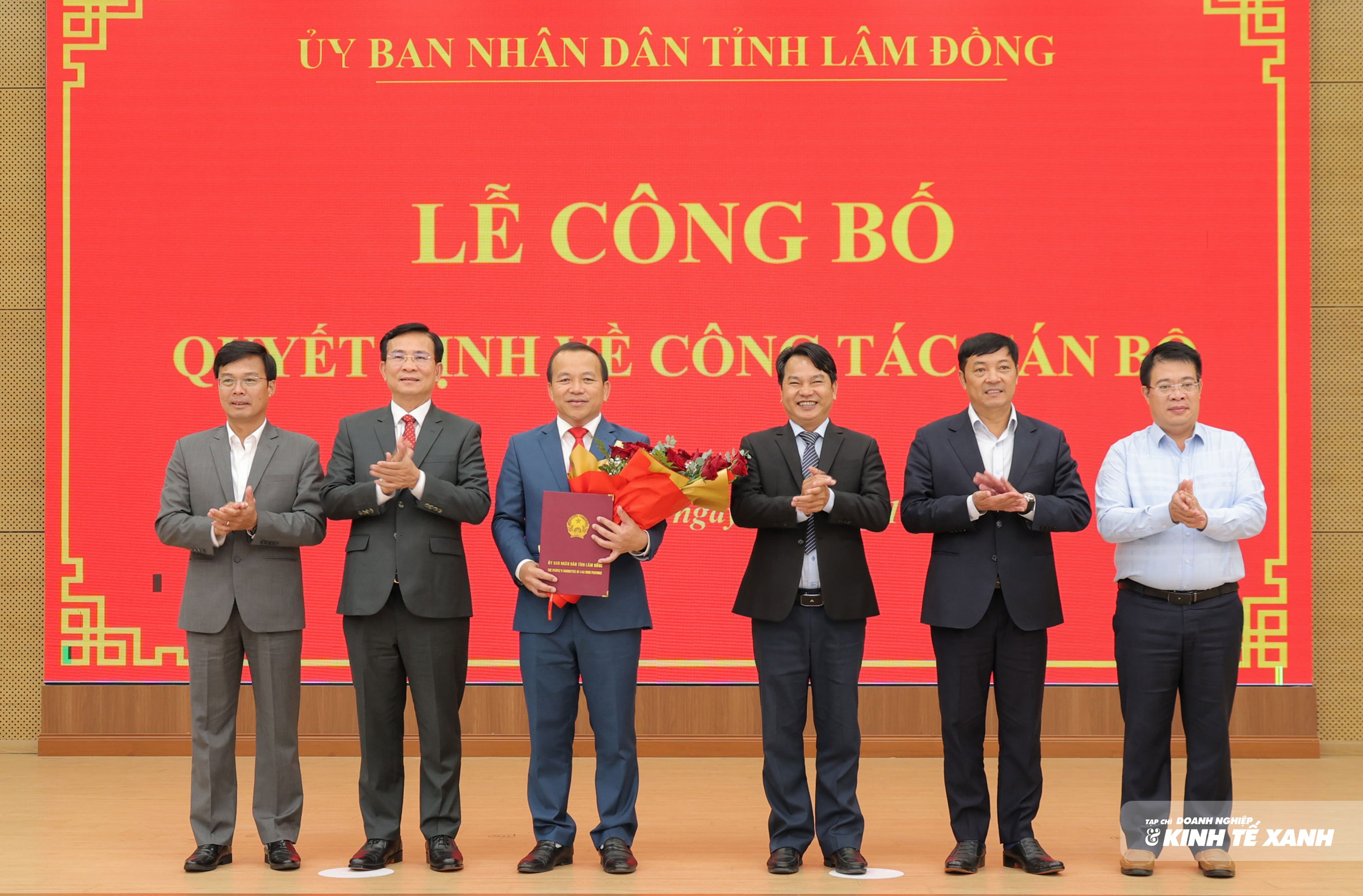 trao-quyet-dinh-1761305227.jpg