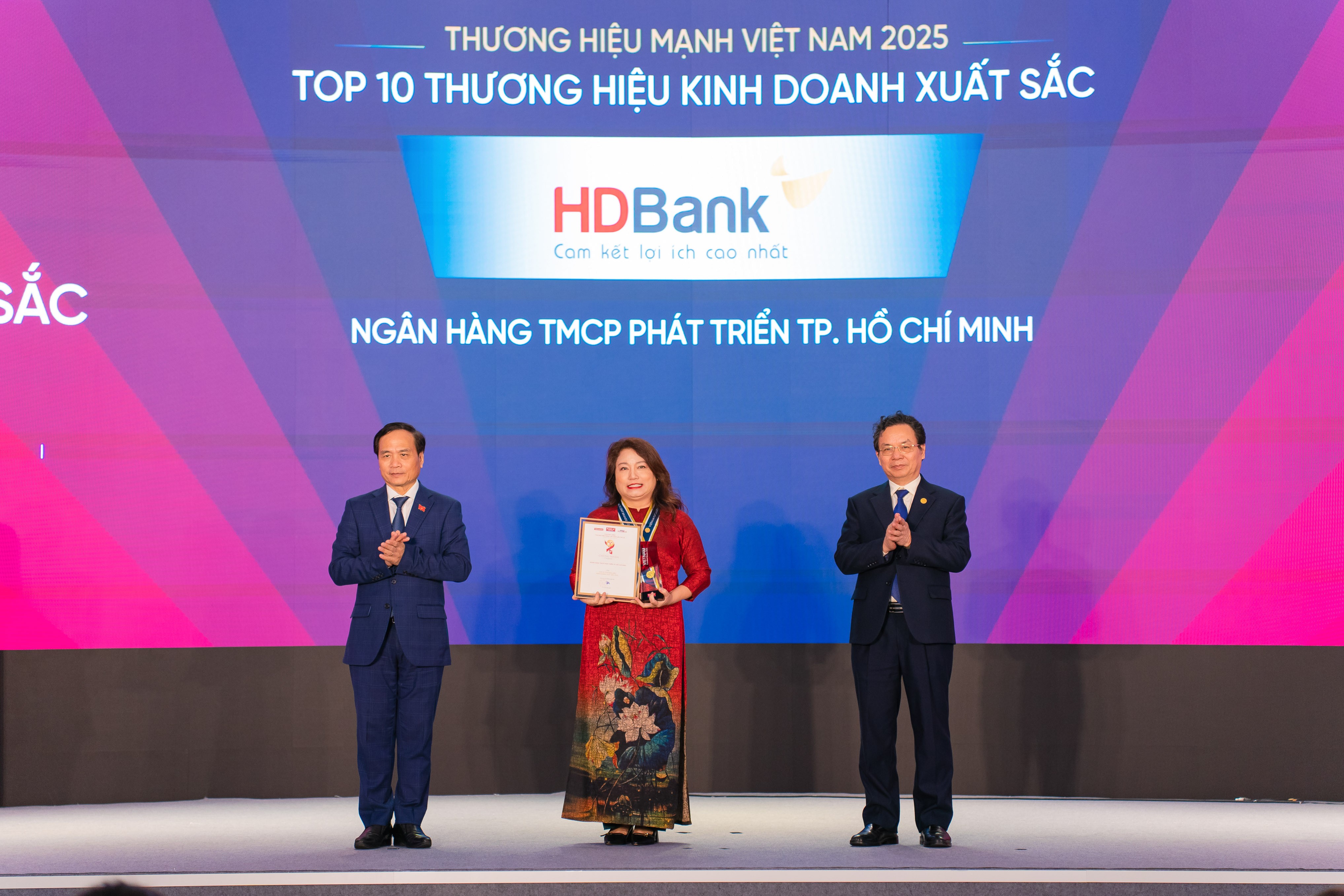 hdbank-1-1761731615.jpg