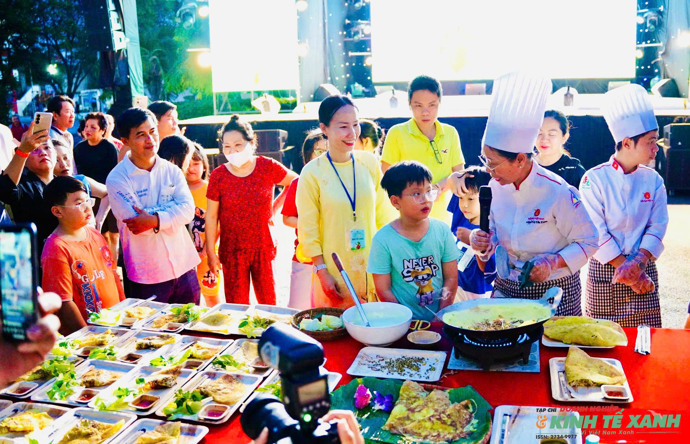 am-thuc-chay-2025-2-1762120310.jpg