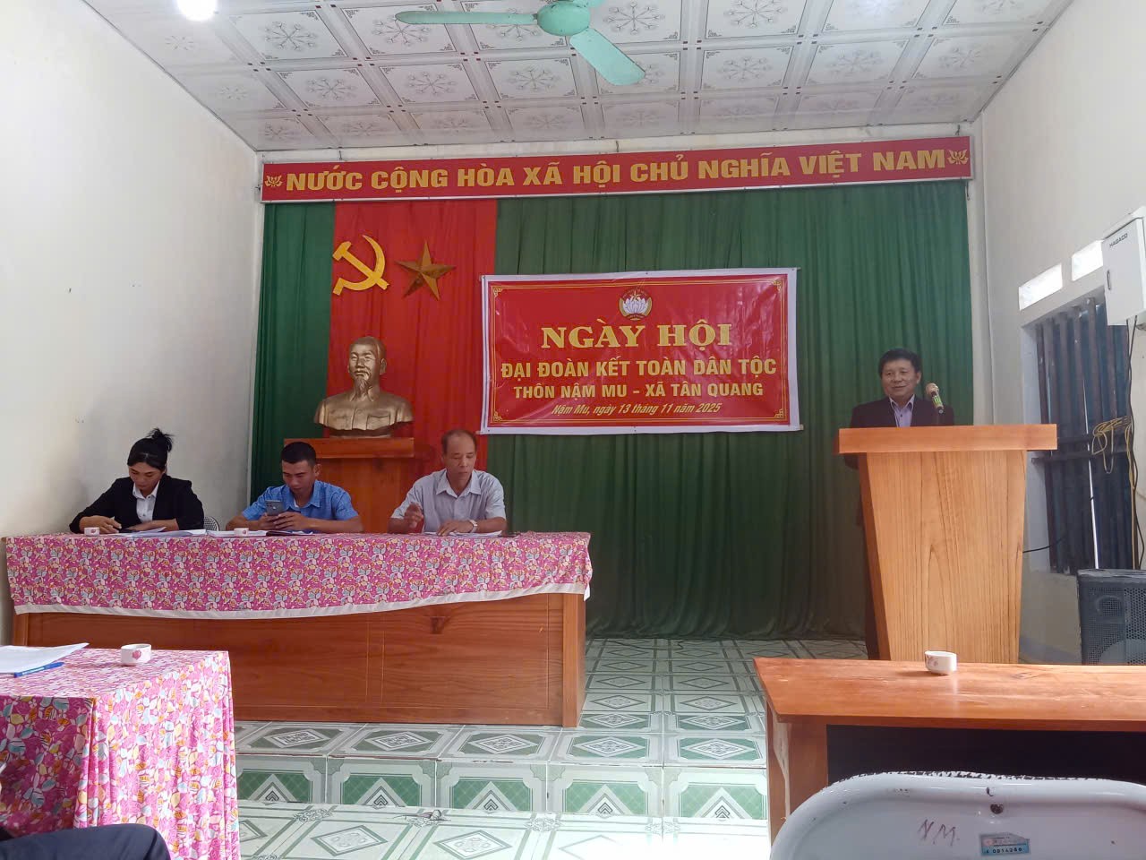 ngay-hoi-dai-doan-ket-toan-dan-thon-nam-mu-xa-tan-quang-5-1763003480.png