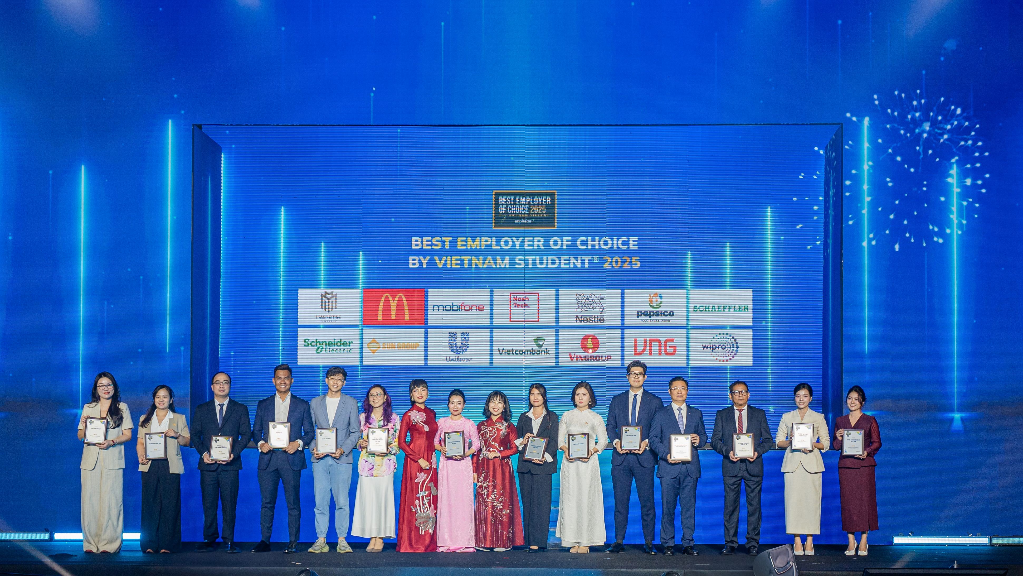 lan-thu-2-gop-mat-trong-top-50-thuong-hieu-nha-tuyen-dung-hap-dan-voi-sinh-vien-viet-nam-1763798635.JPG