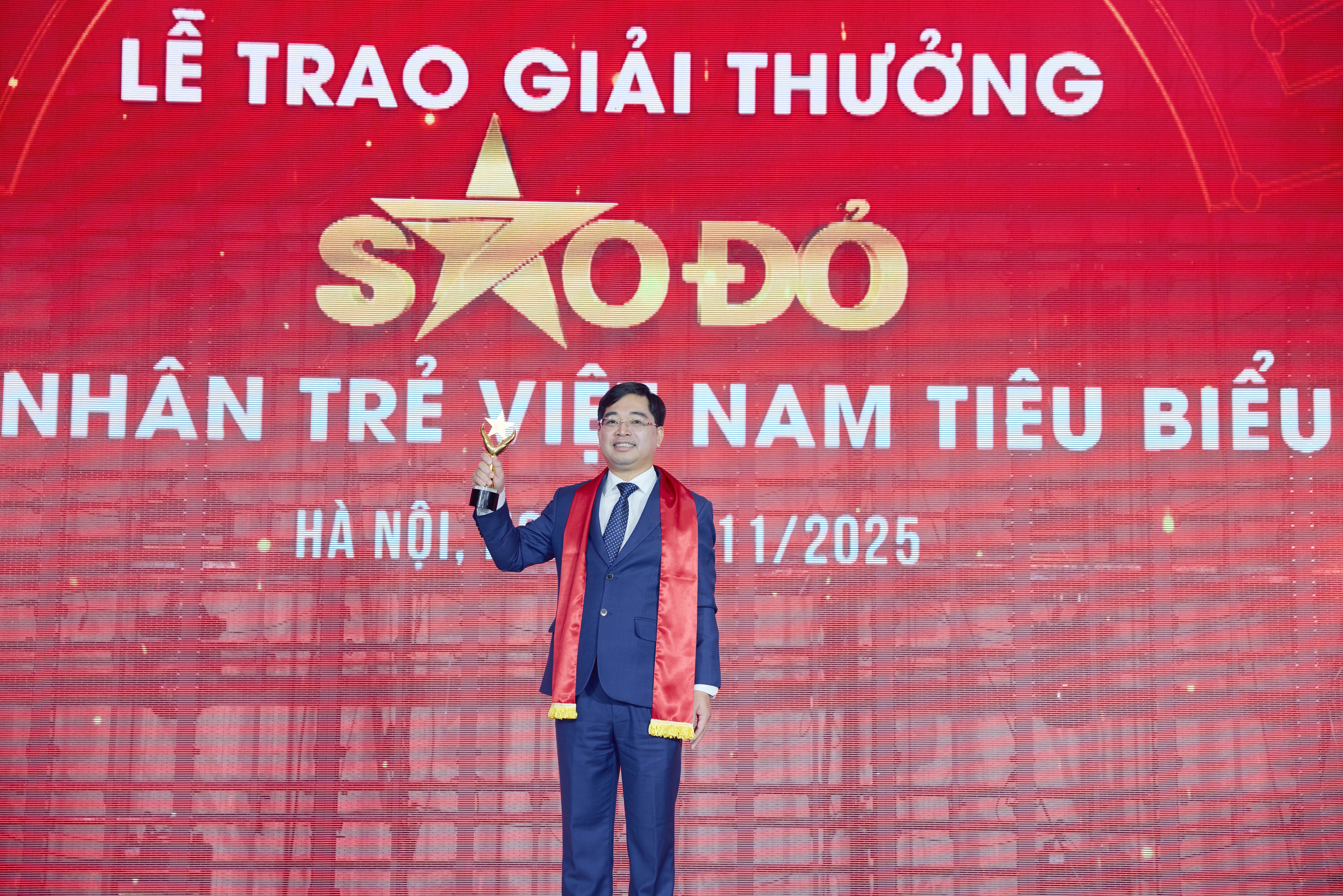 Ông Nguyễn Văn Thứ được vinh danh TOP 30 Trangchu Lc88 dangnhap.com trẻ Việt Nam tiêu biểu - Giải thưởng Sao Đỏ 2025.
