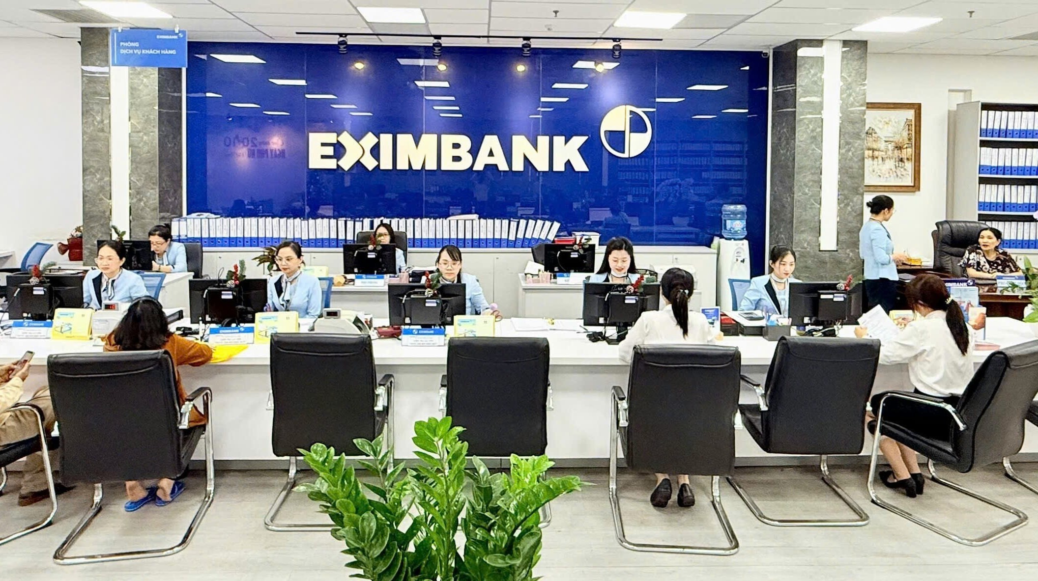 eib1-1764899362.jpg