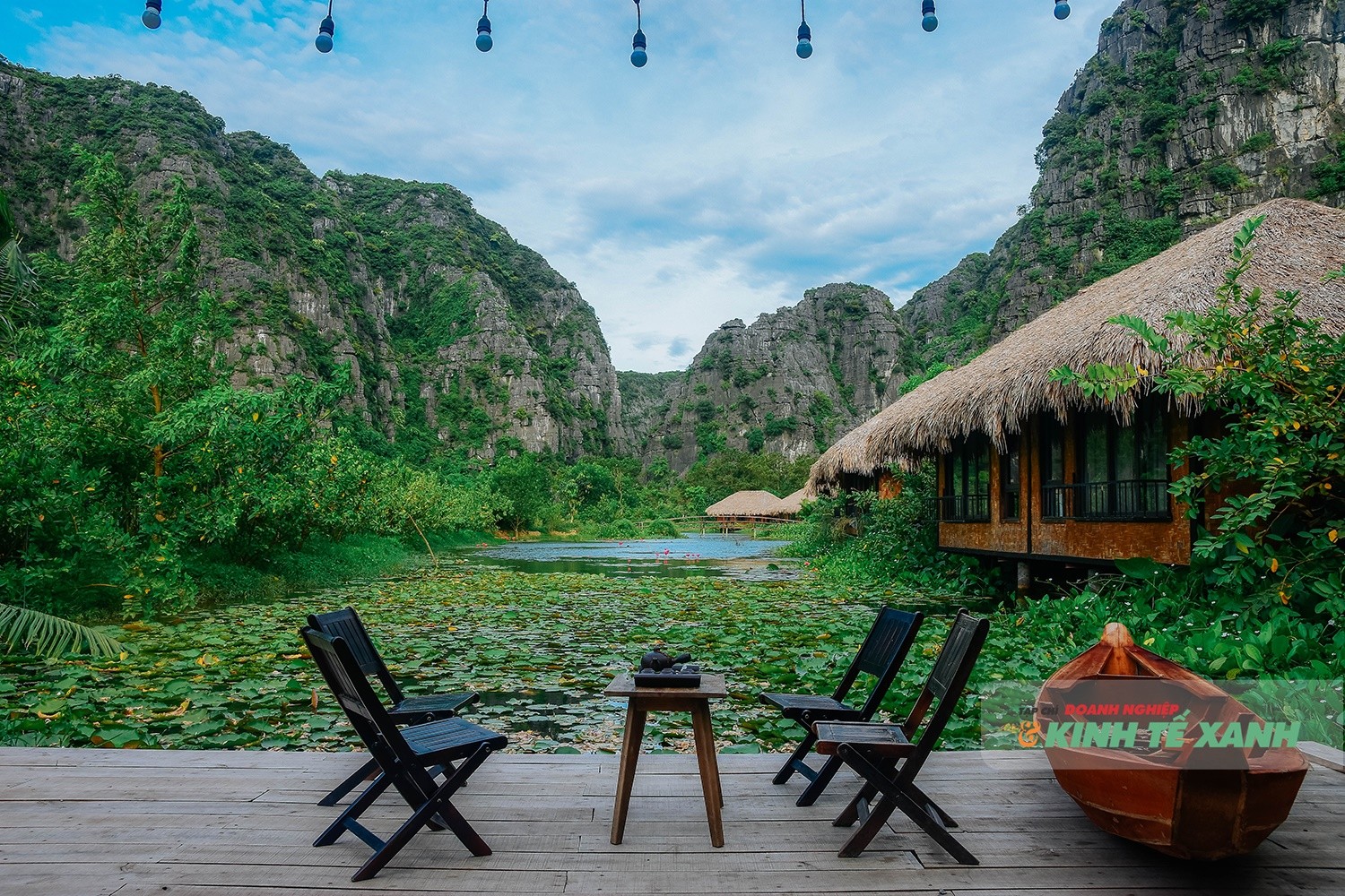 du-lich-ninh-binh-4-1765461724.jpg