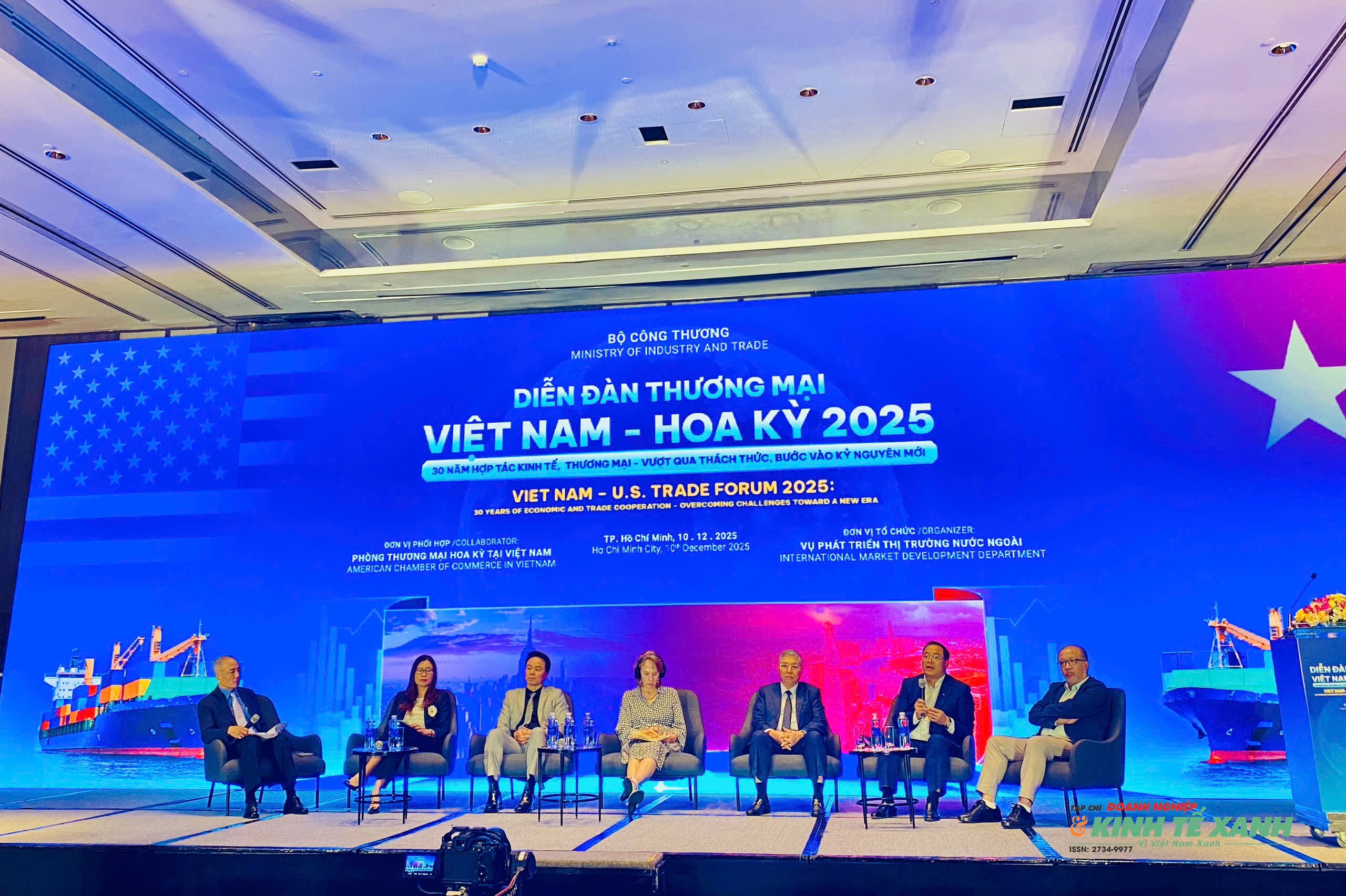  Diễn đàn Thương mại Việt Nam - Hoa Kỳ do Vụ Phát triển 10Lc88 Giải Trí Thể Thao nước ngoài (Bộ Công Thương) phối hợp với Phòng Thương mại Hoa Kỳ tại Việt Nam (AmCham Việt Nam) tổ chức với chủ đề “30 năm hợp tác Đăng nhập tài khoản thành viên LC88, thương mại - Vượt qua thách thức, bước vào kỷ nguyên mới