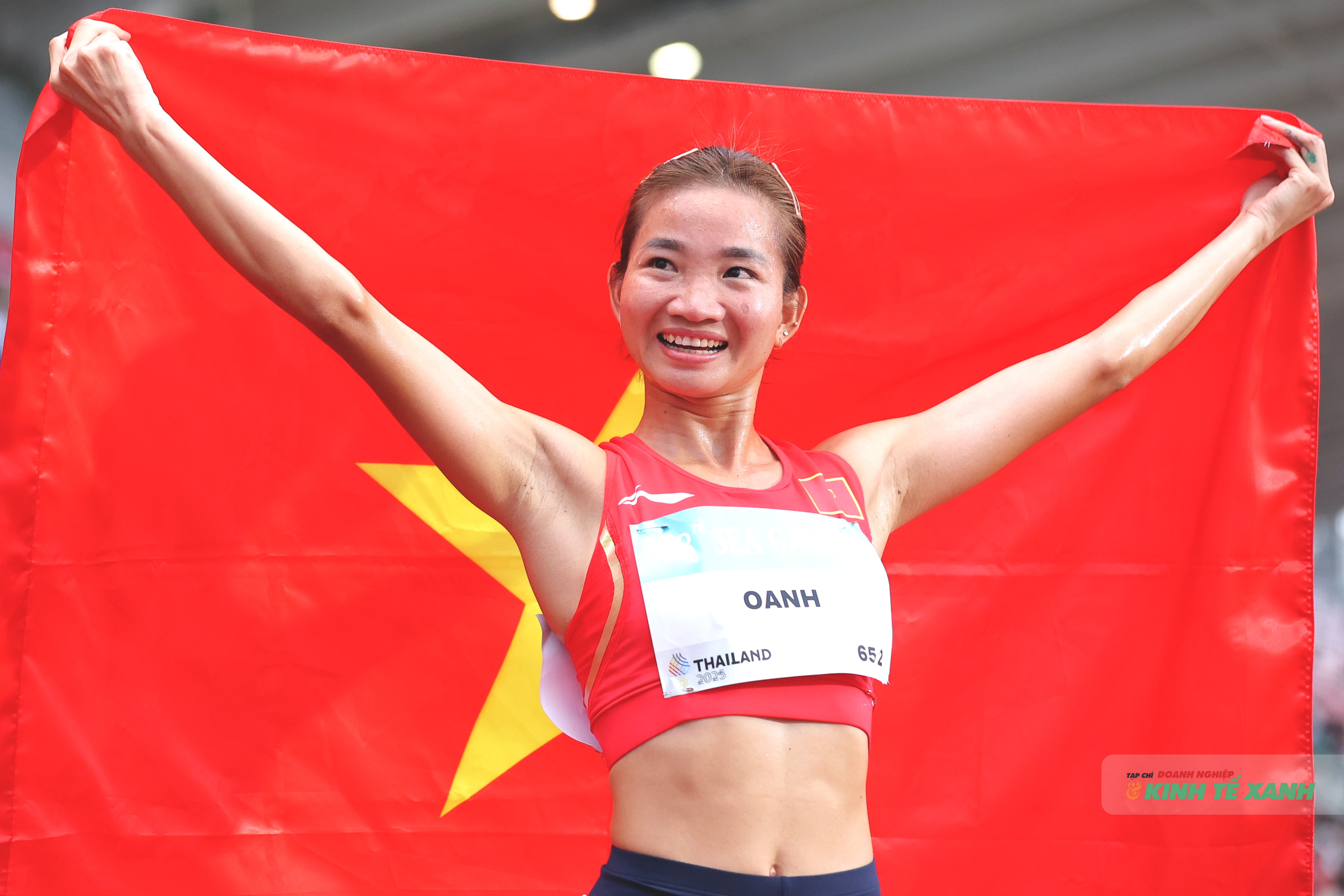 Đây là tấm huy chương vàng thứ 3 của Nguyễn Thị Oanh tại SEA Games 33.