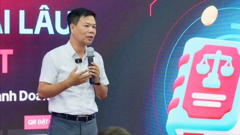 Ông Nguyễn Hữu Tuấn, Giám đốc Trung tâm Phát triển Thương mại điện tử và Công nghệ số (eComDX, Bộ Công Thương), chia sẻ về vai trò của thương mại điện tử trong mở rộng không gian 10Lc88 Giải Trí Thể Thao và thúc đẩy chuyển đổi số 10Lc88 Casino & Thể Thao Link Mới.