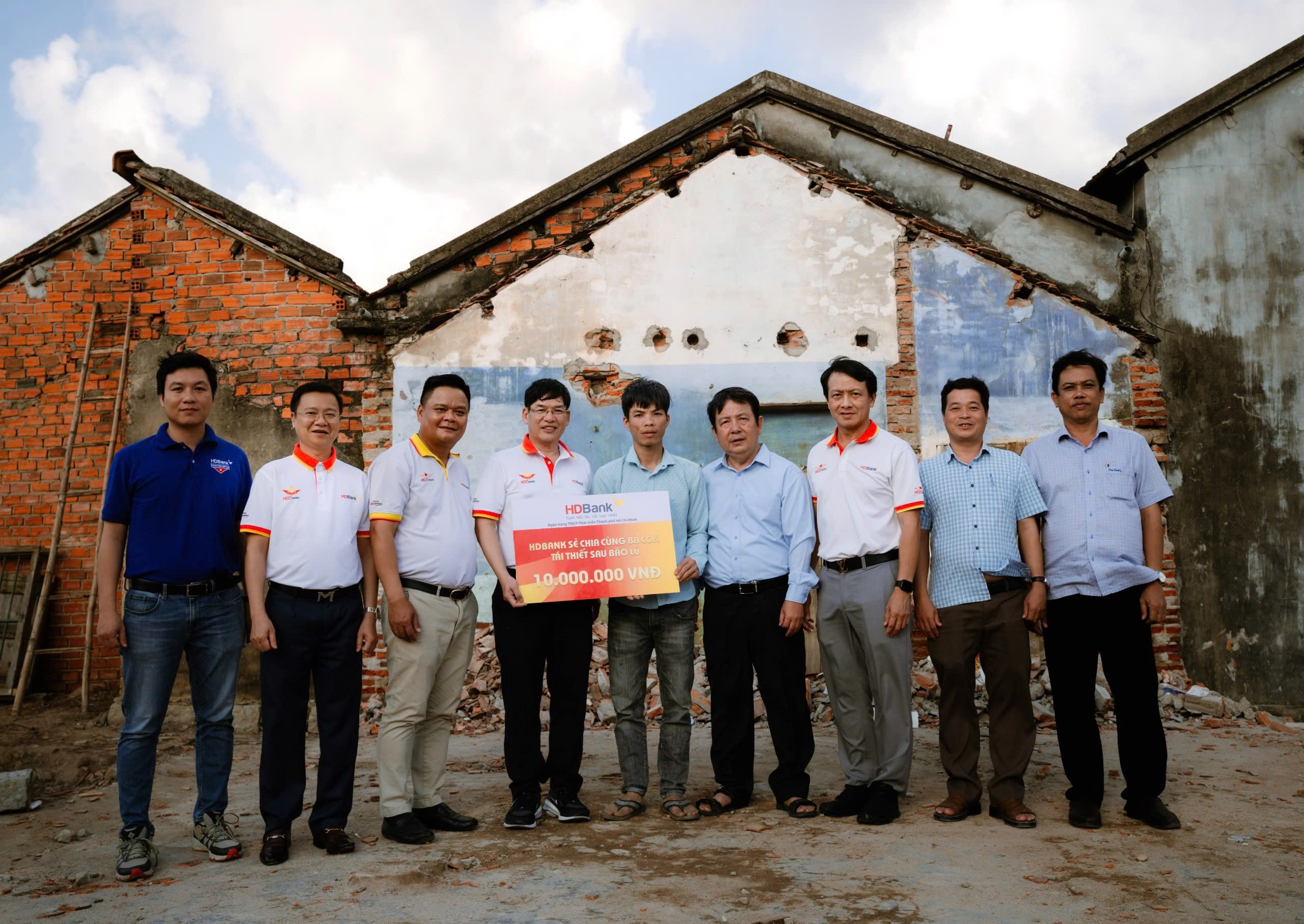 hdbank-ung-ho-1-1770892684.jpg