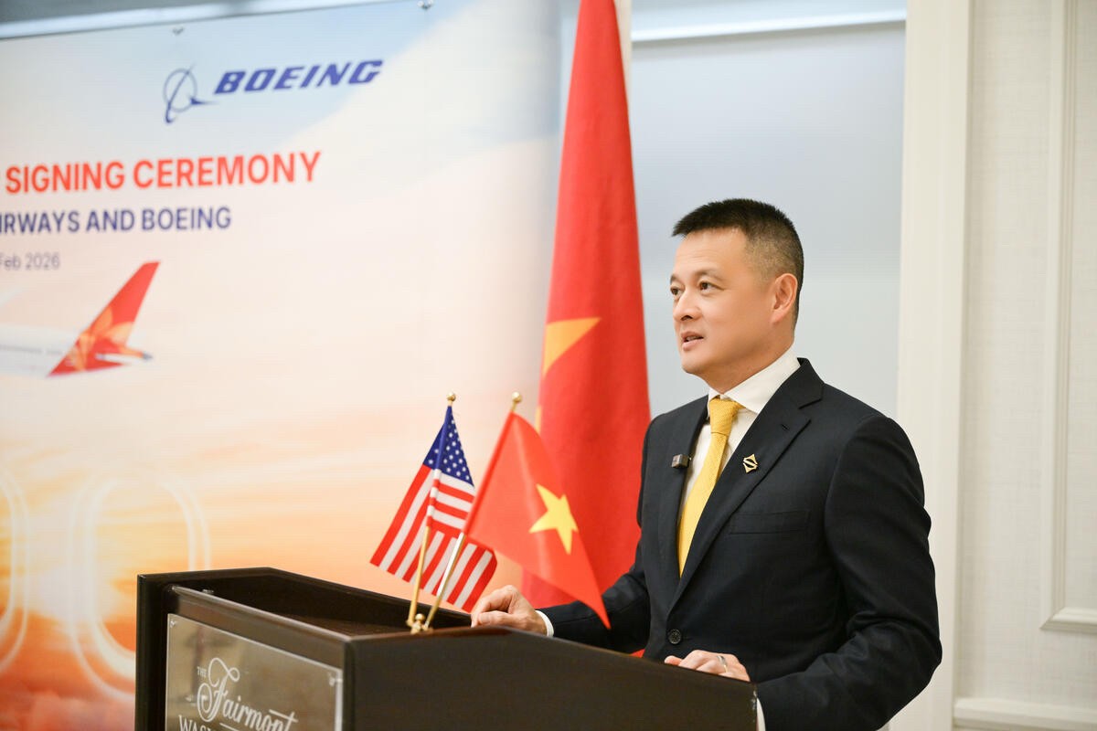 ky-ket-hop-dong-mua-tau-bay-boeing-spa-3-1771652868.JPG