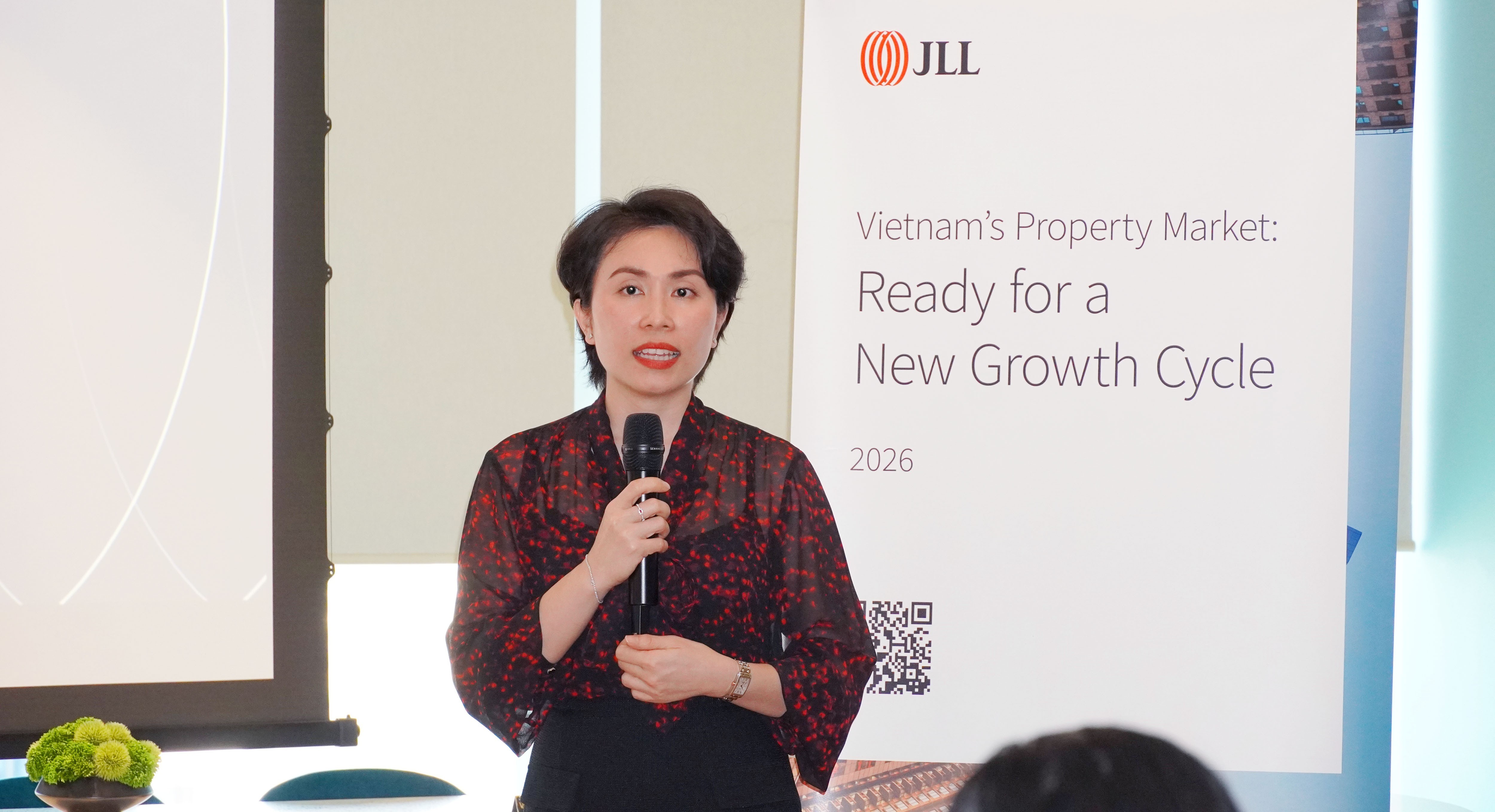 trang-le-tong-giam-doc-jll-viet-nam-q1-1769570683-1771813127.jpg