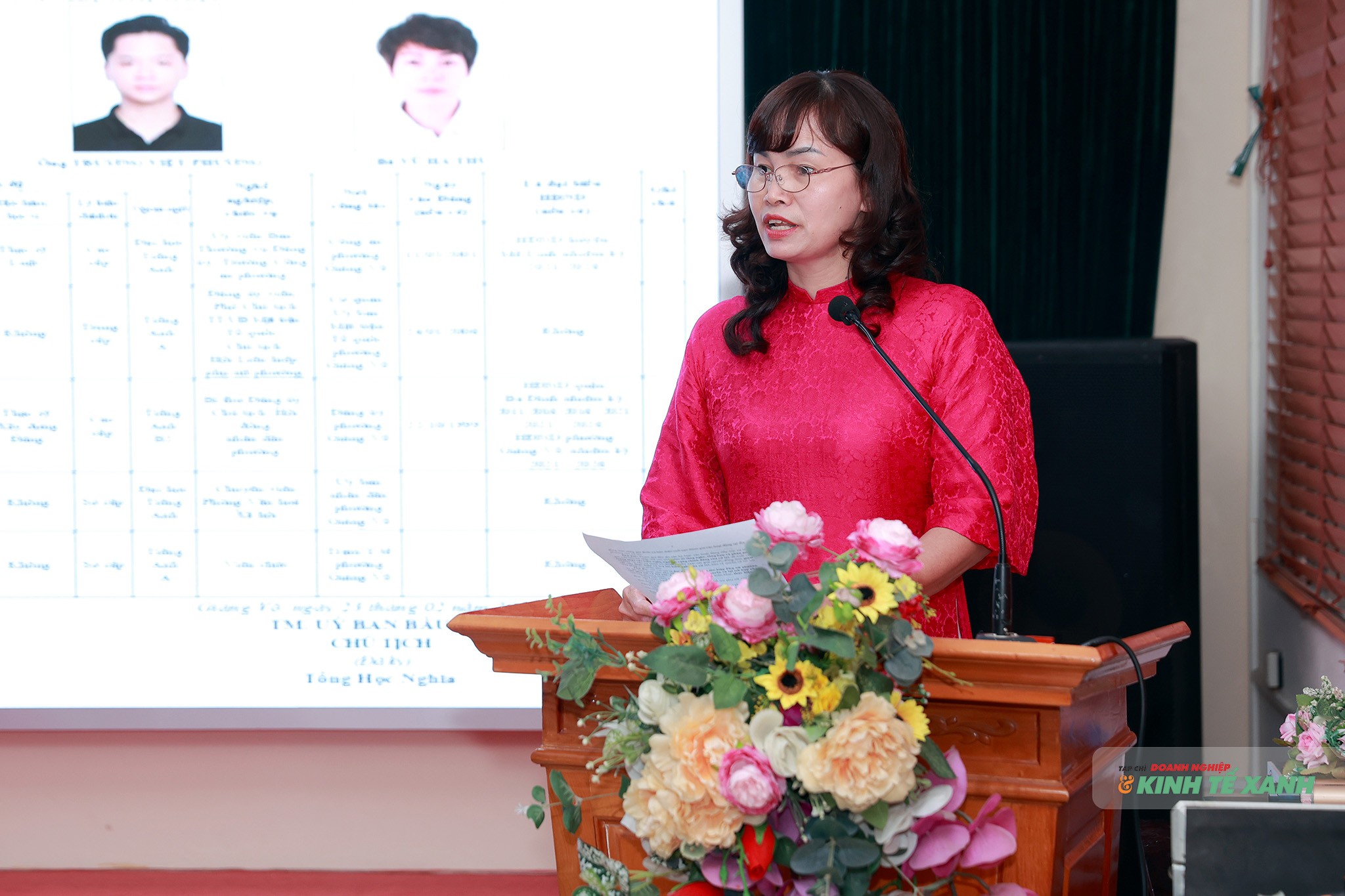 Bà Phạm Thị Hòa - Ủy viên BCH Đảng bộ, Phó Chủ tịch thường trực Ủy ban Mặt trận Tổ quốc Việt Nam phường, Chủ tịch Hội Liên hiệp Phụ nữ phường Giảng Võ