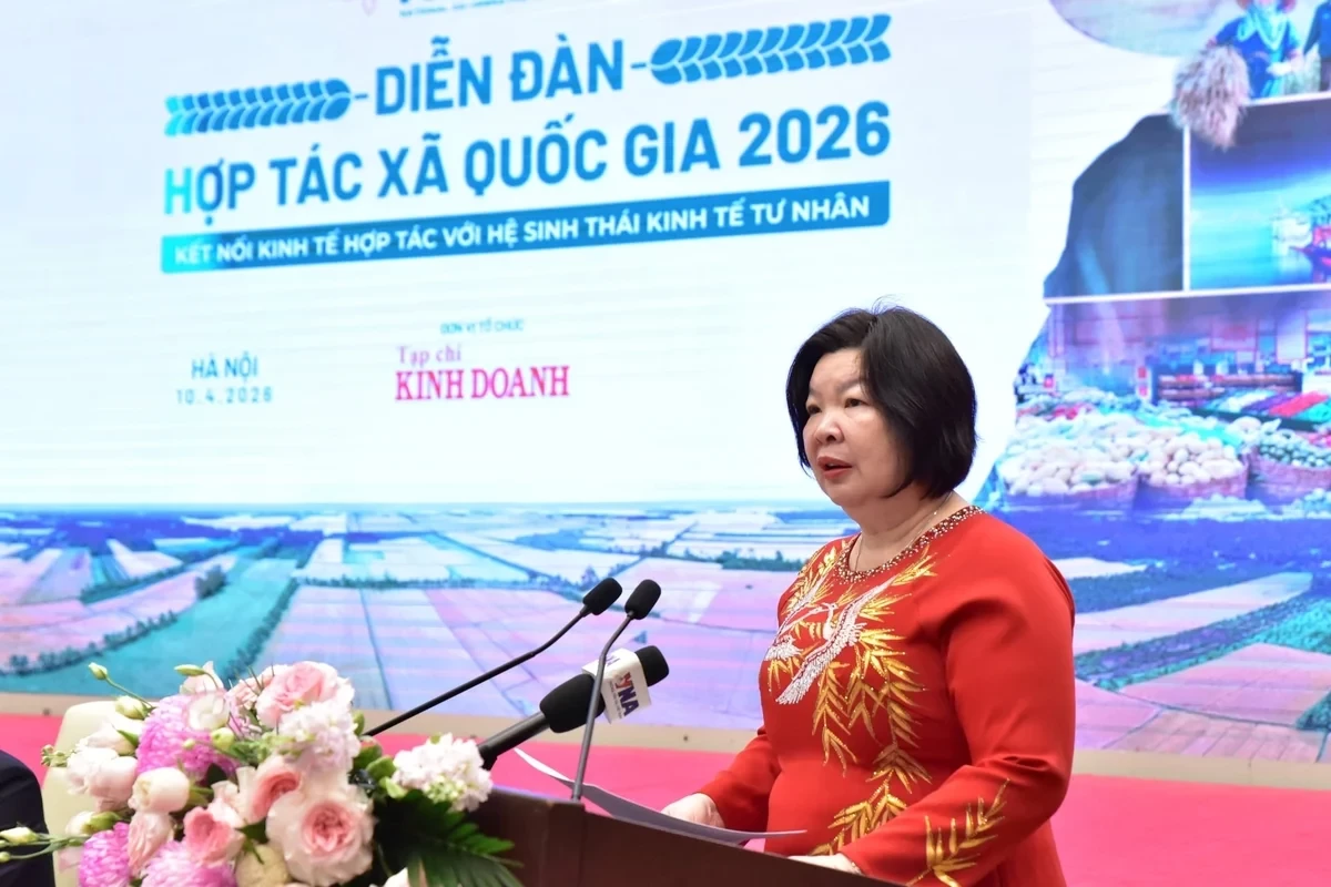ba-cao-xuan-thu-van-1775813695.webp