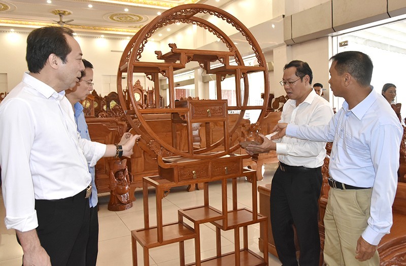 cac-dong-chi-lanh-dao-lien-minh-htx-tinh-bac-ninh-va-phuong-bac-giang-tham-htx-moc-bai-oi-1777278870.jpg