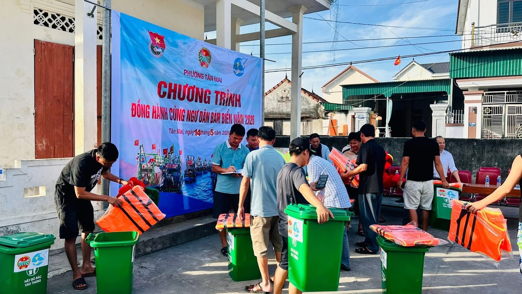 khai-thac-iuu2-1778834560.jpg