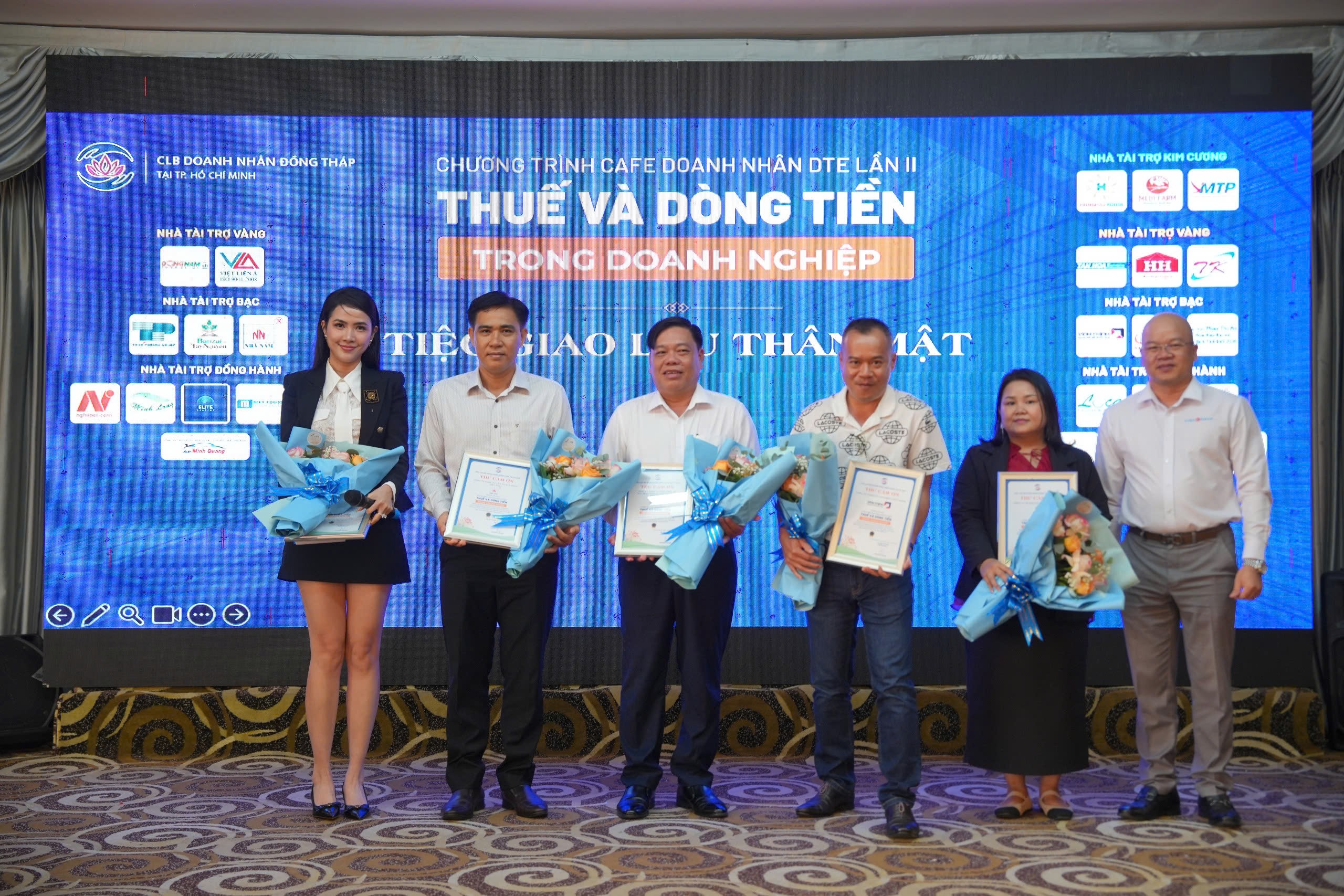 Cafe Trangchu Lc88 dangnhap.com DTE lần II: Giải bài toán thuế, dòng tiền và huy động vốn cho 10Lc88 Casino & Thể Thao Link Mới