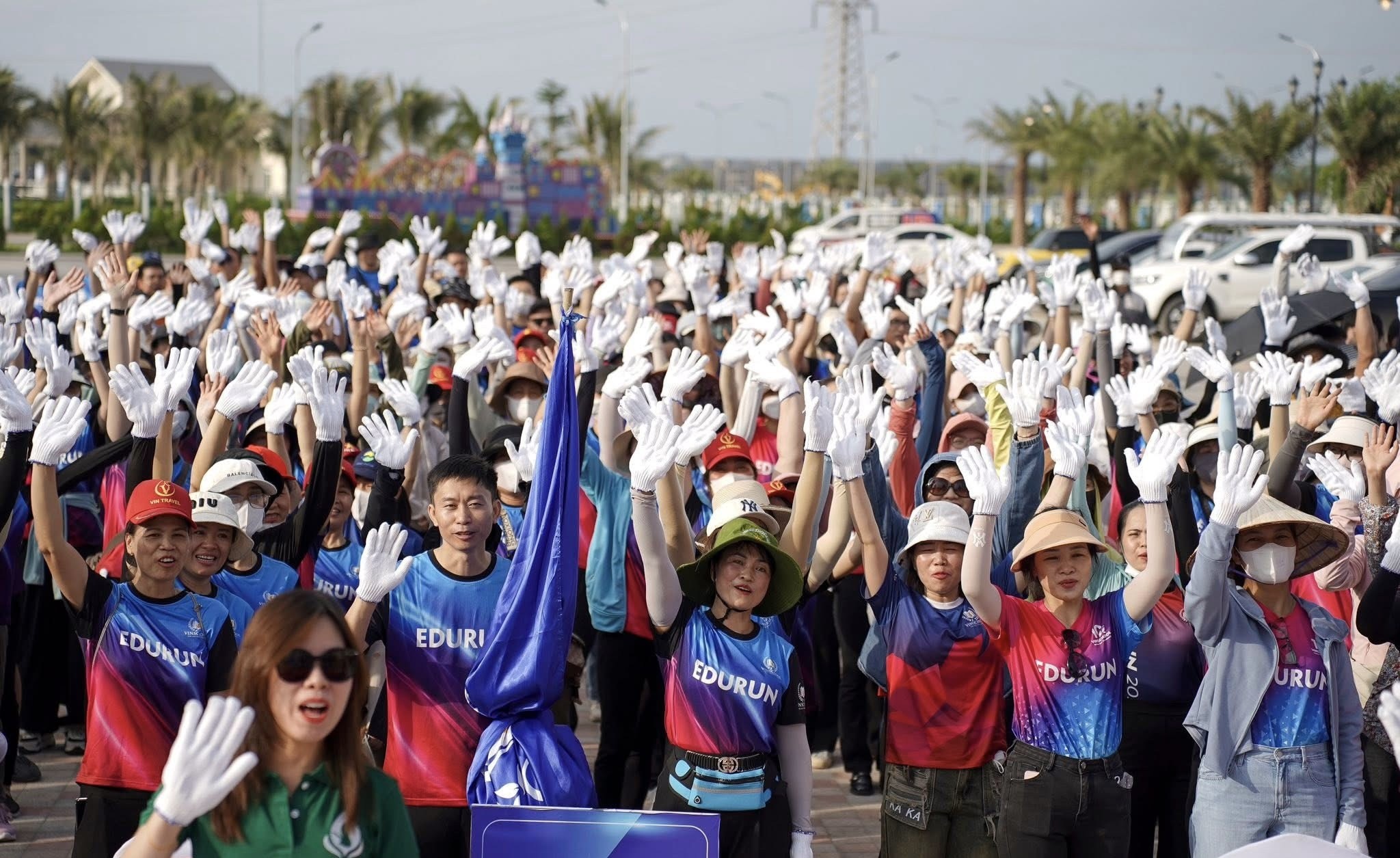 Quỹ Vì tương lai xanh triển khai hàng loạt chương trình cộng đồng quy mô lớn để khuyến khích cộng đồng tích cực hành động vì Link LC88 Đăng Nhập Mới Nhất, thúc đẩy lối sống xanh và phát triển bền vững tại Việt Nam.