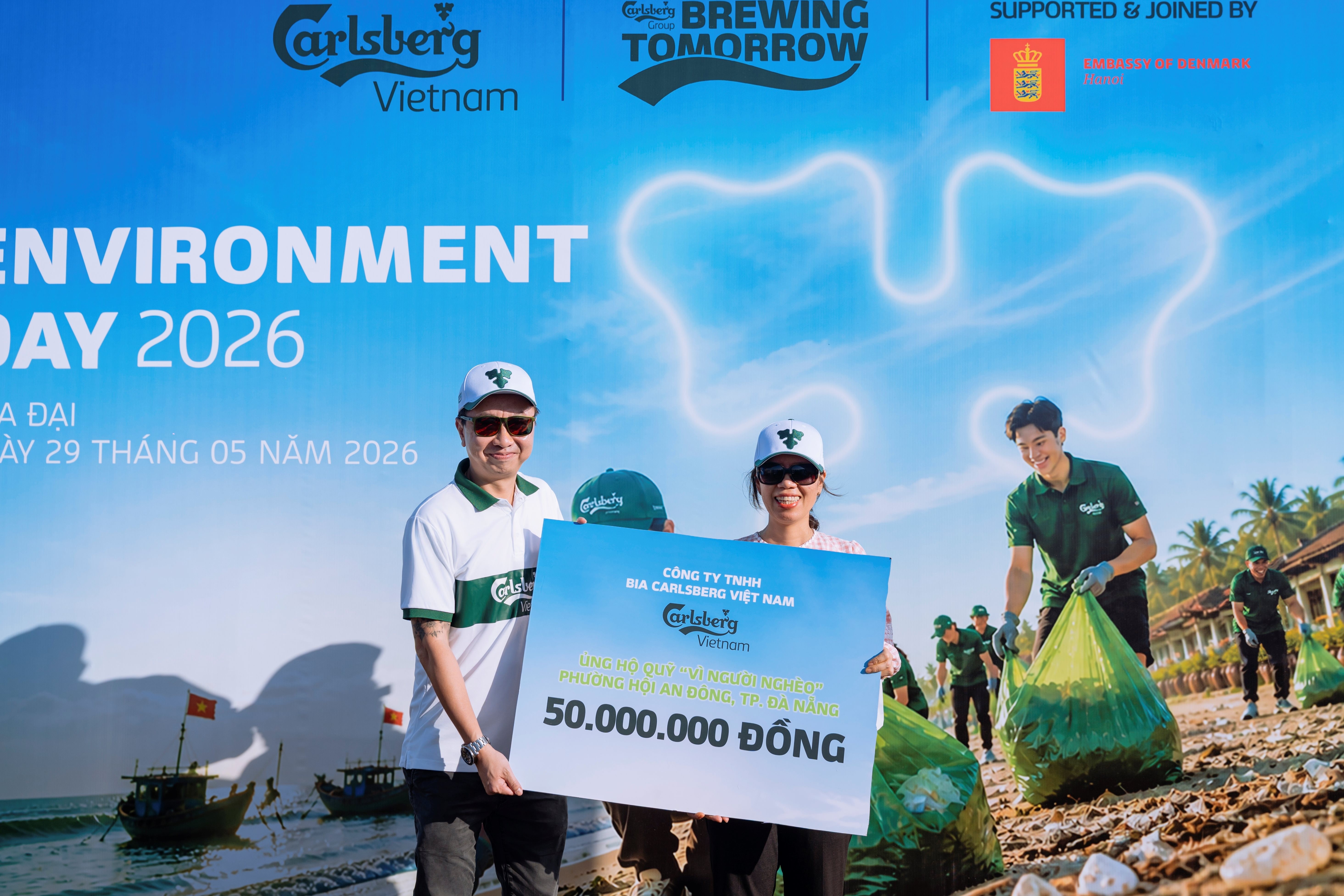 Carlsberg Việt Nam trao tặng 50 triệu đồng cho Quỹ Vì Người Nghèo phường Hội An Đông, thành phố Đà Nẵng, tiếp nối những hoạt động hướng tới cộng đồng bên cạnh các sáng kiến bảo vệ Link LC88 Đăng Nhập Mới Nhất.