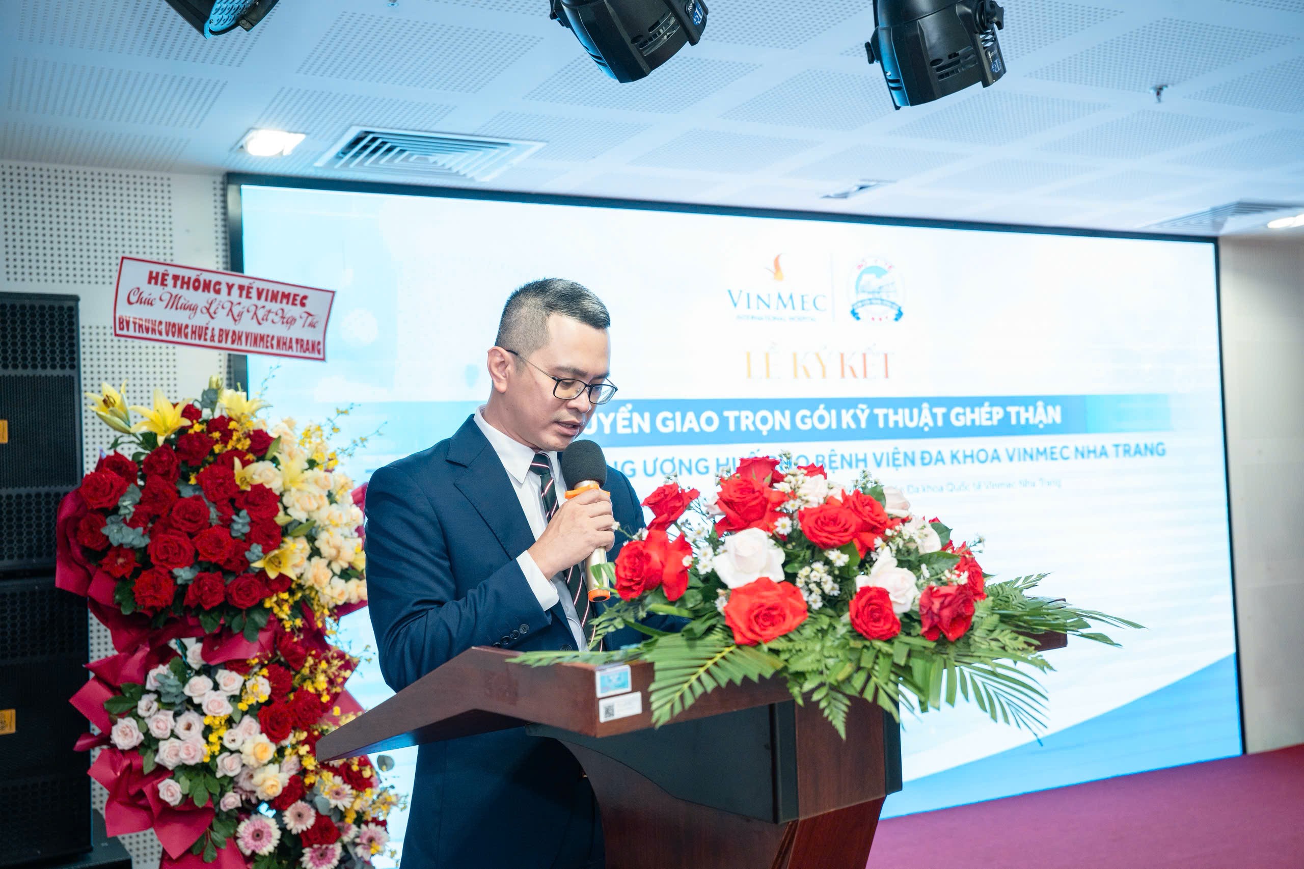 ThS.BS. Phan Quốc Dũng, Giám đốc Bệnh viện Vinmec Nha Trang phát biểu tại lễ ký kết chuyển giao kỹ thuật ghép thận