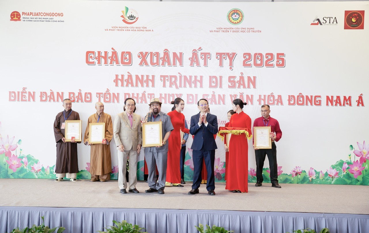 Trangchu Lc88 dangnhap.com Nguyễn Hoàng Sang lan tỏa đạo lý “Uống nước nhớ nguồn” tại Ngã ba Đồng Lộc