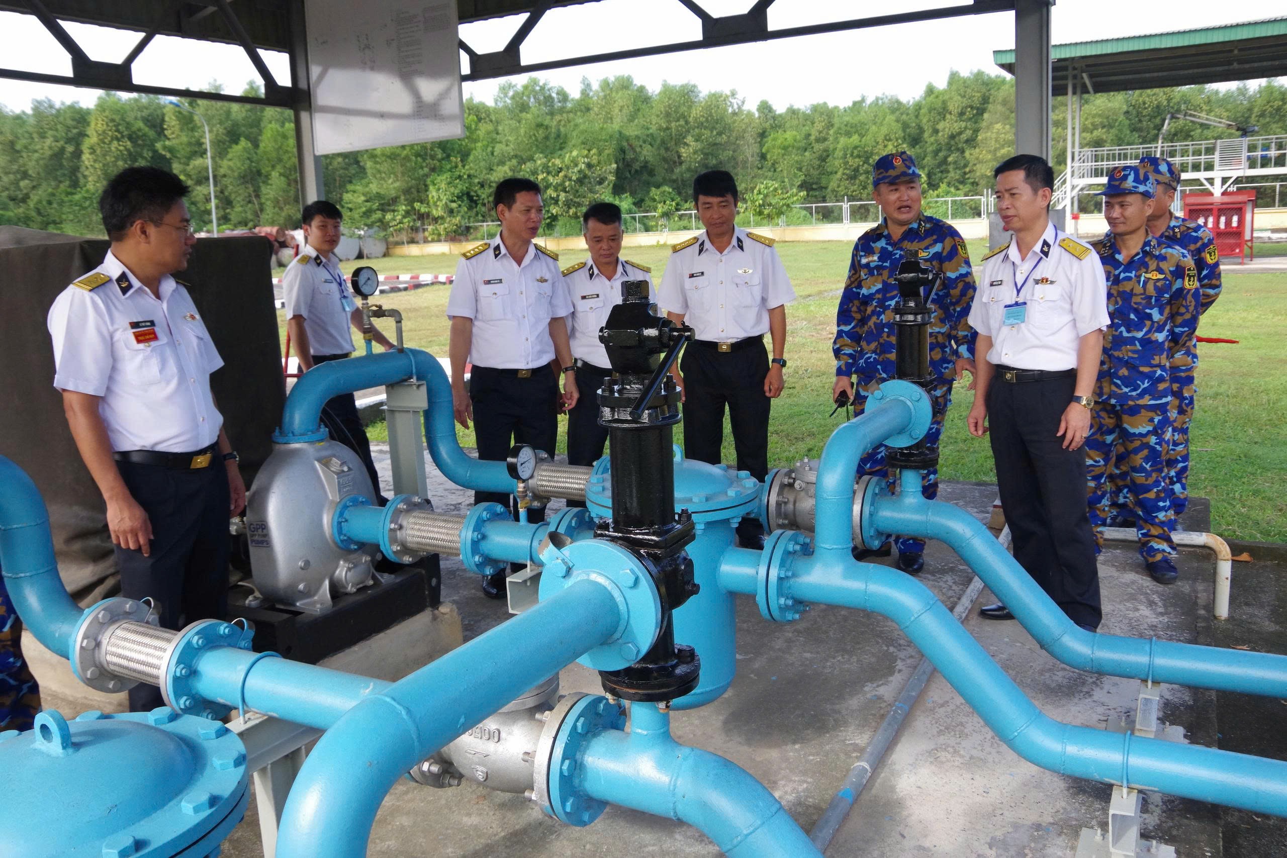 Vùng 2 Hải quân góp sức bảo đảm an ninh năng lượng quốc gia