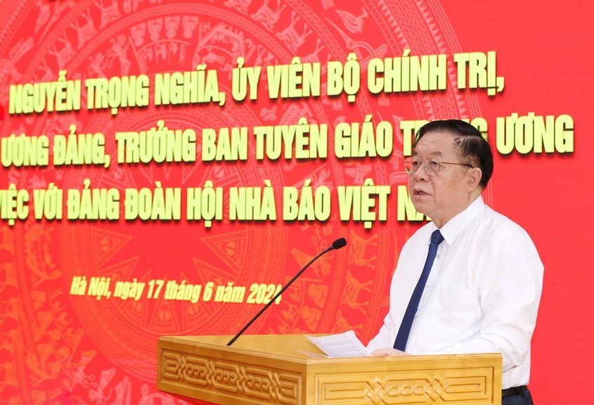 nang-cao-trinh-do-bao-chi-3-1718669736.jpg