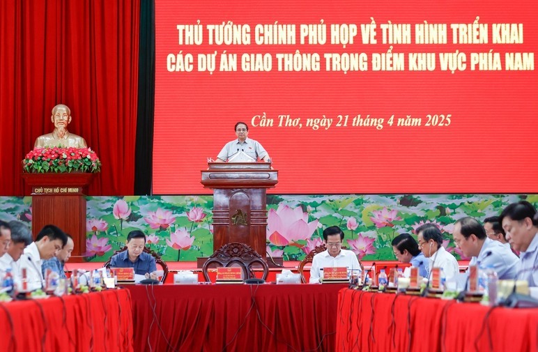 phat-trien-ha-tang-giao-thong-dbscl-2-1745245574.jpg