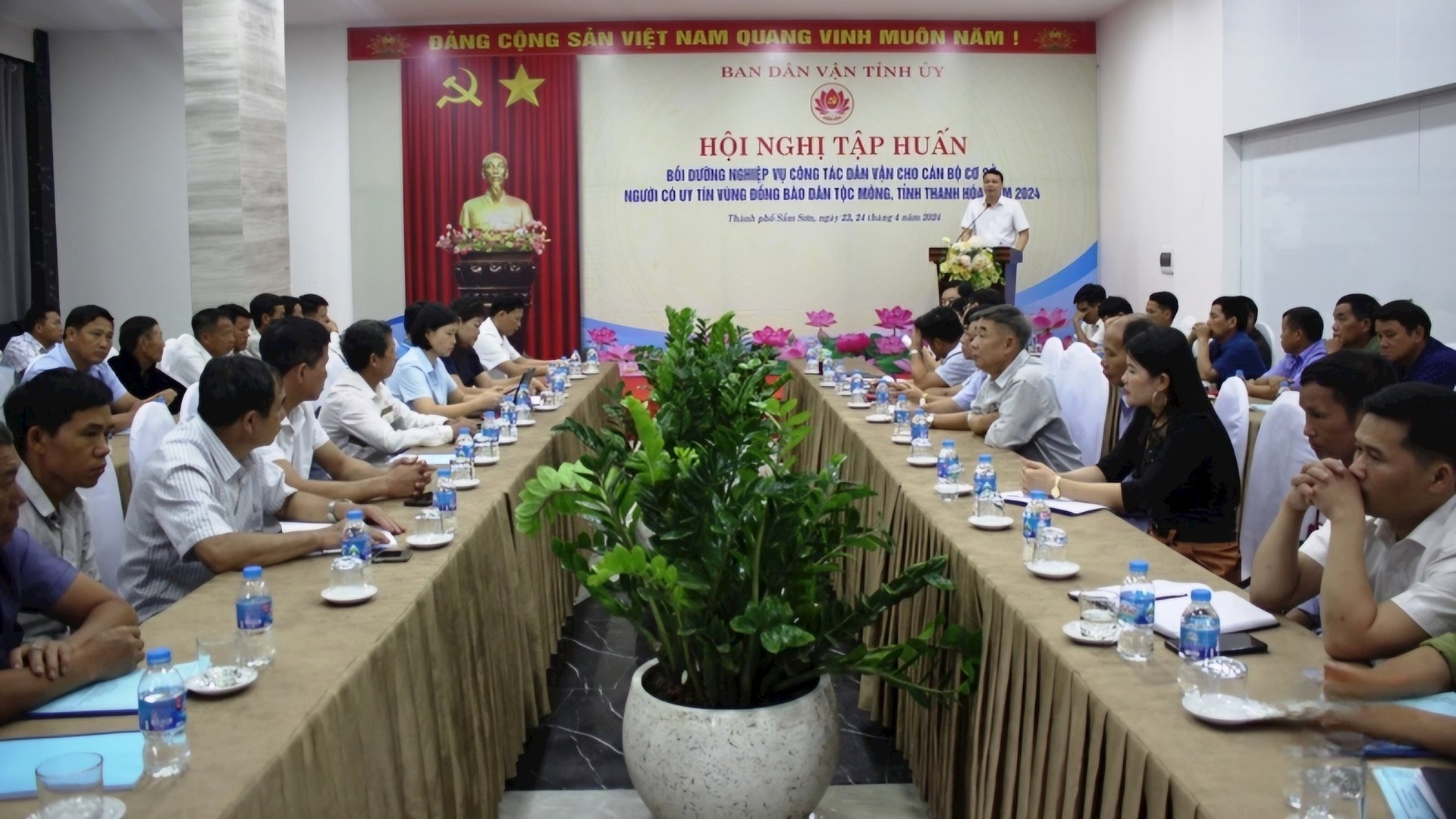 nguoi-uy-tin-1713851721.jpg