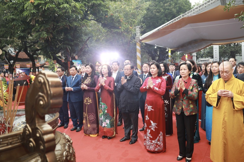 le-hoi-at-1710540367.jpg